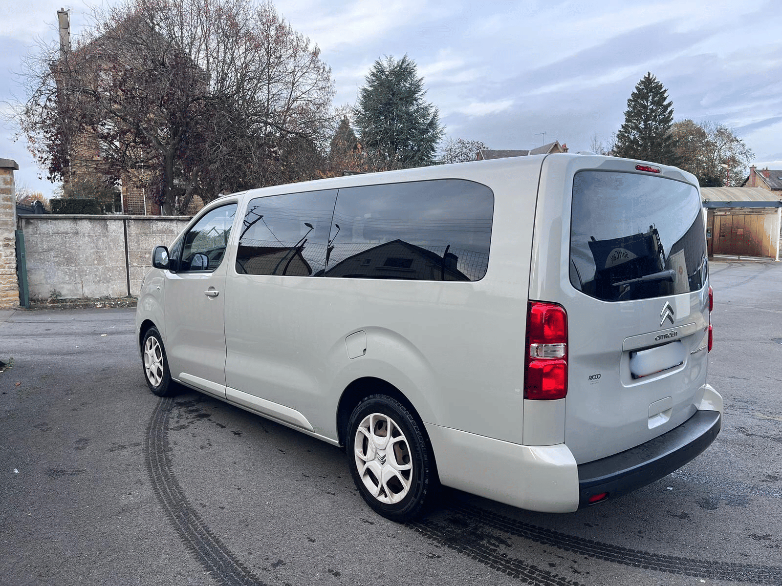 Citroen Jumpy Multispace Space Tourer Minibus 9 places avec GPS
