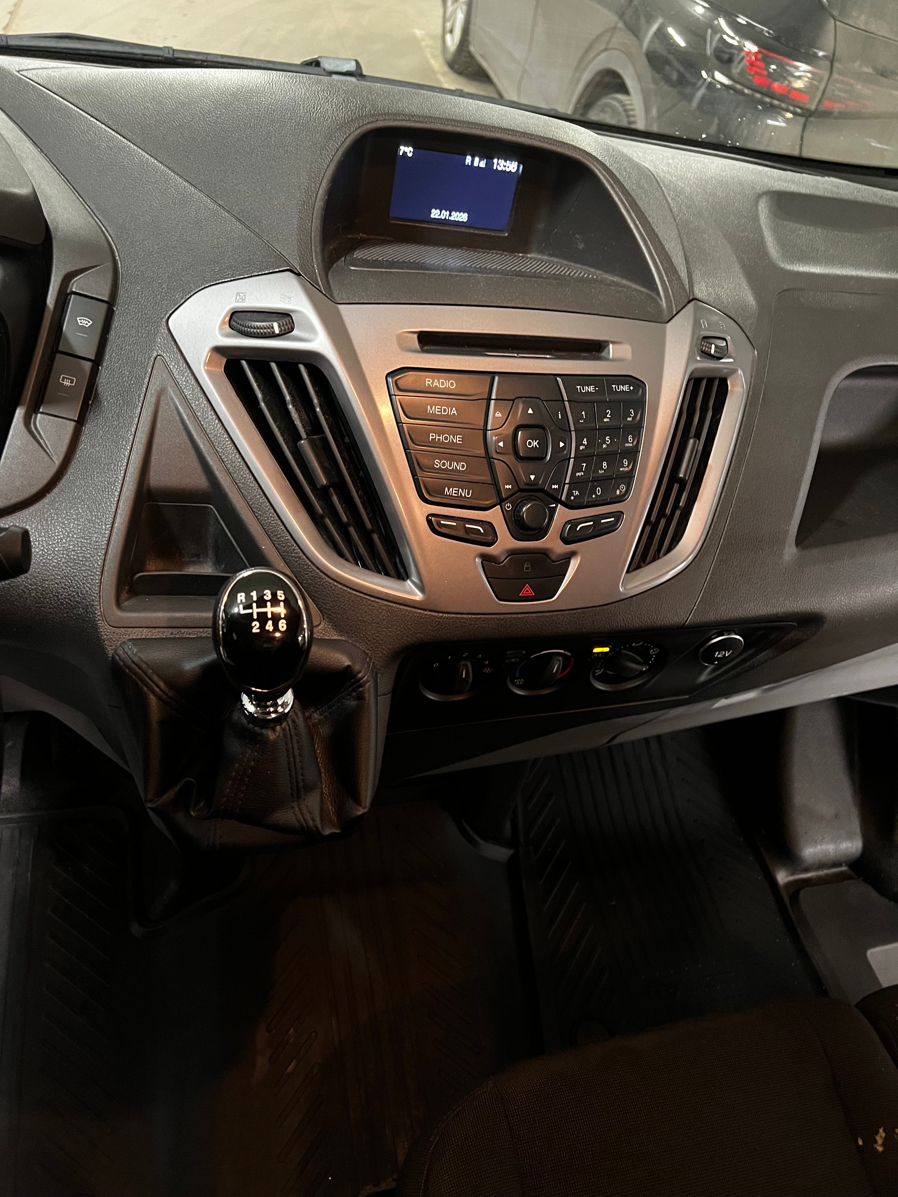 Ford Transit Custom Varebil mit Tempomat