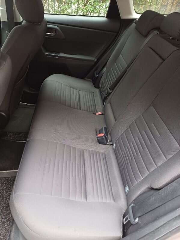 Toyota Auris Hybride avec Climatisation