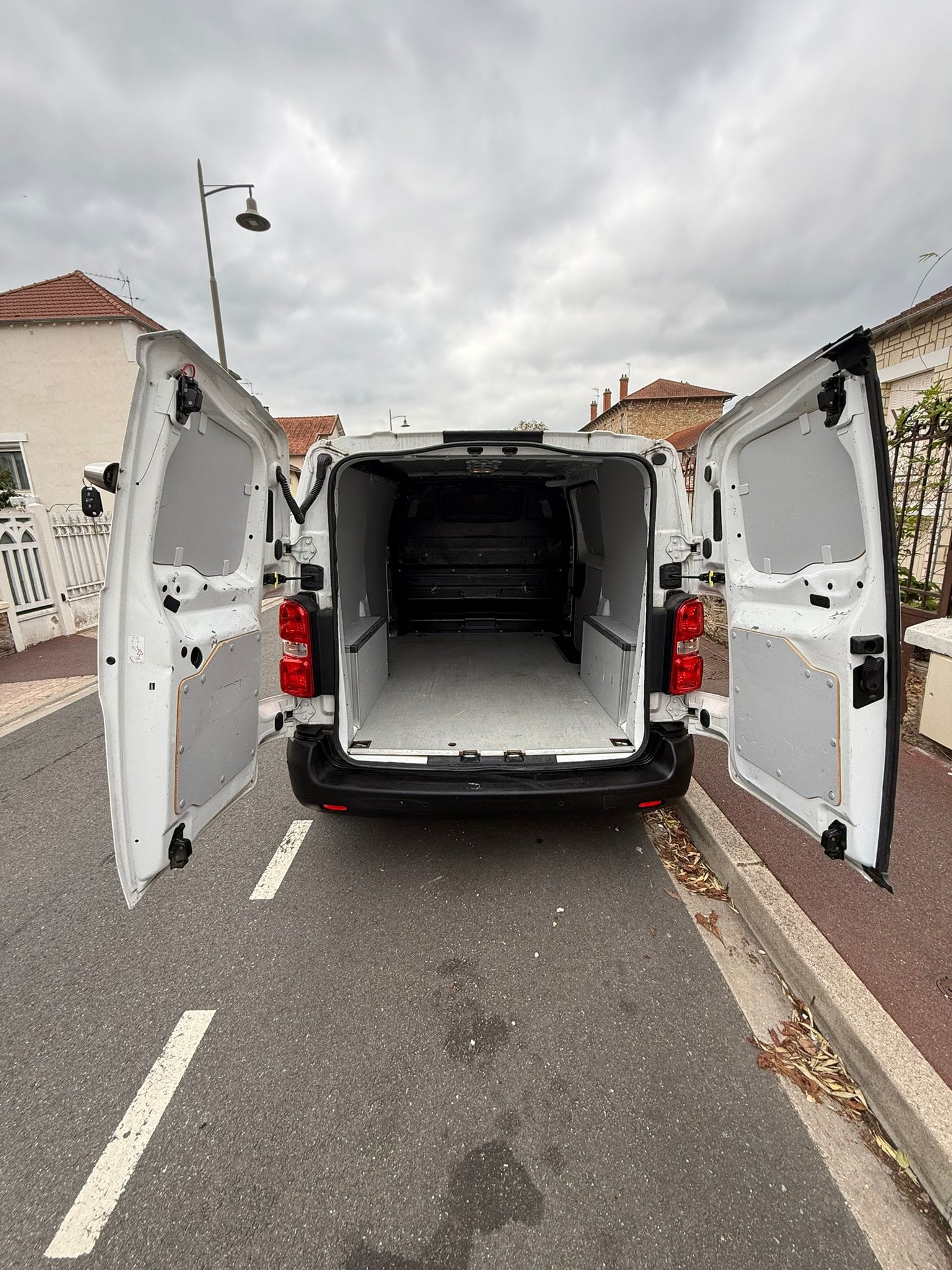 Peugeot Expert - Boîte auto avec Audio Bluetooth