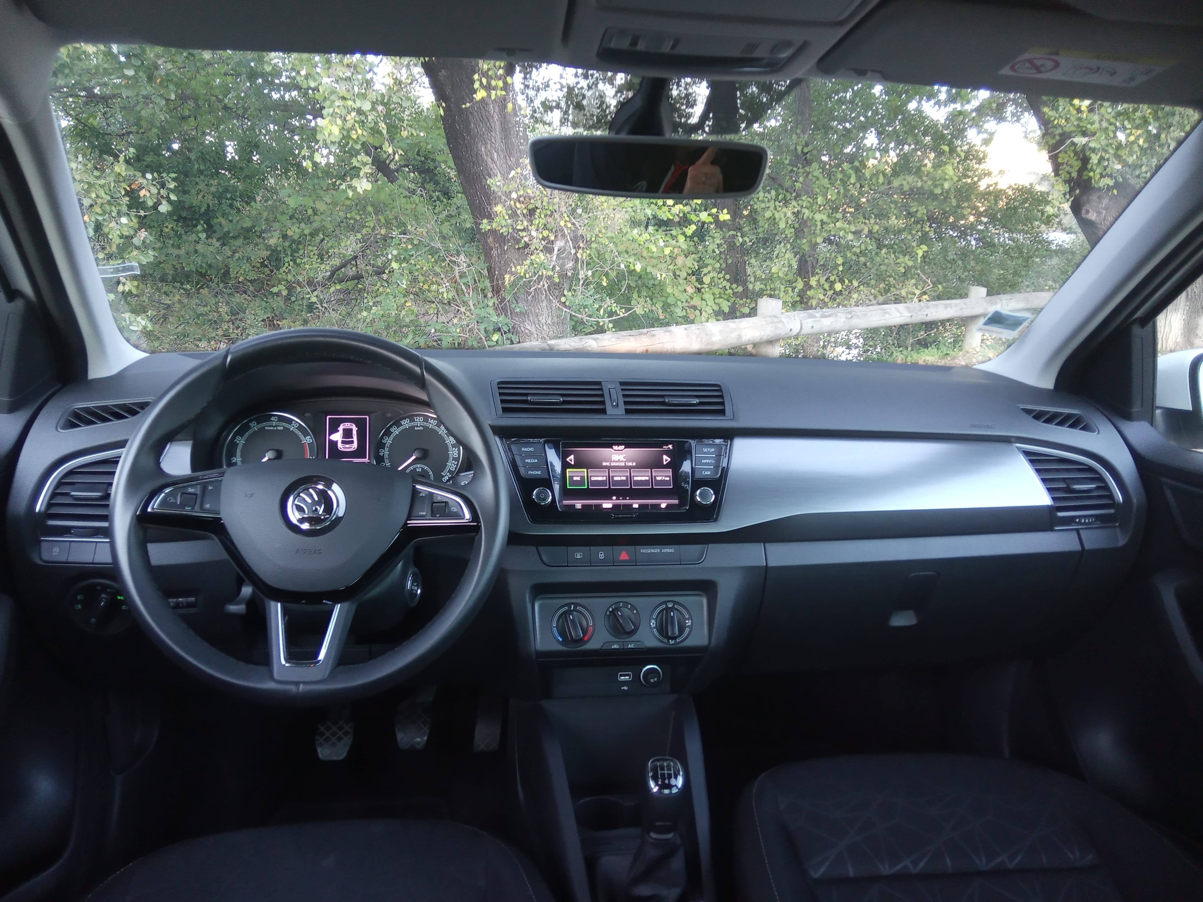 Skoda Fabia avec Siège bébé