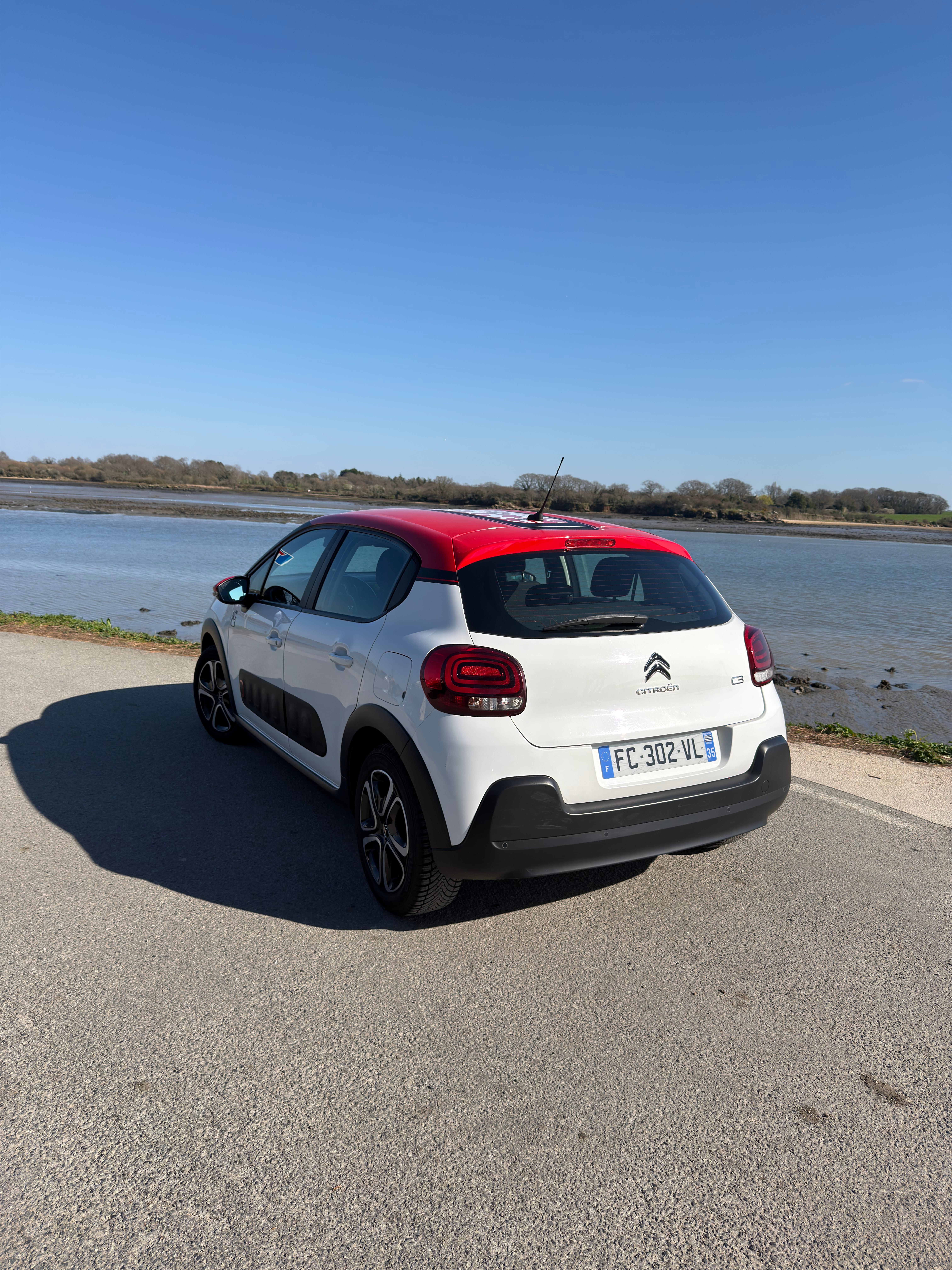 Citroen C3 1.2(302) avec Siège bébé