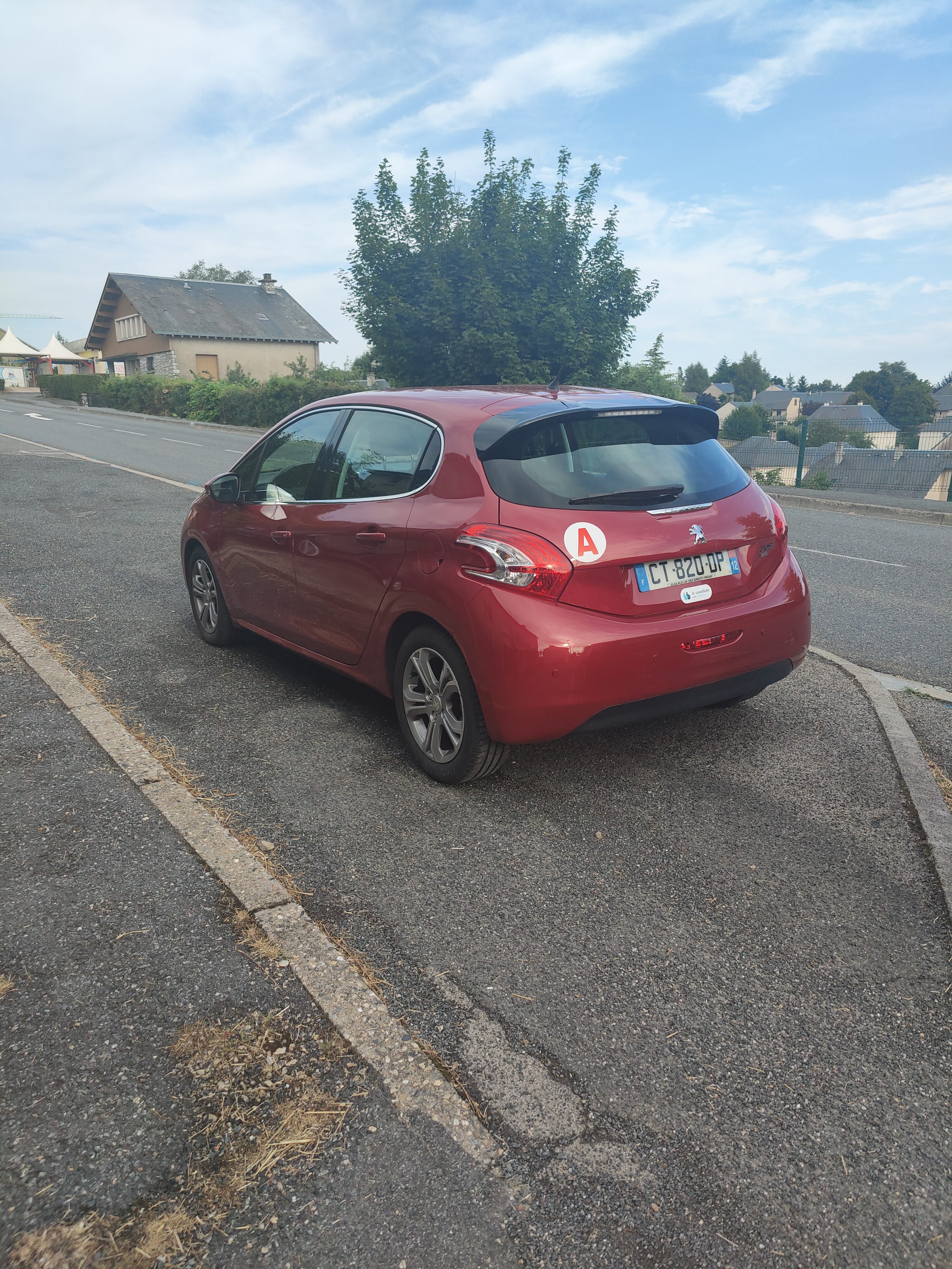Peugeot 208 1.6 HDI avec Régulateur de vitesse