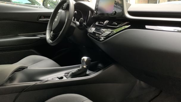 Toyota C-HR med Cruisekontroll