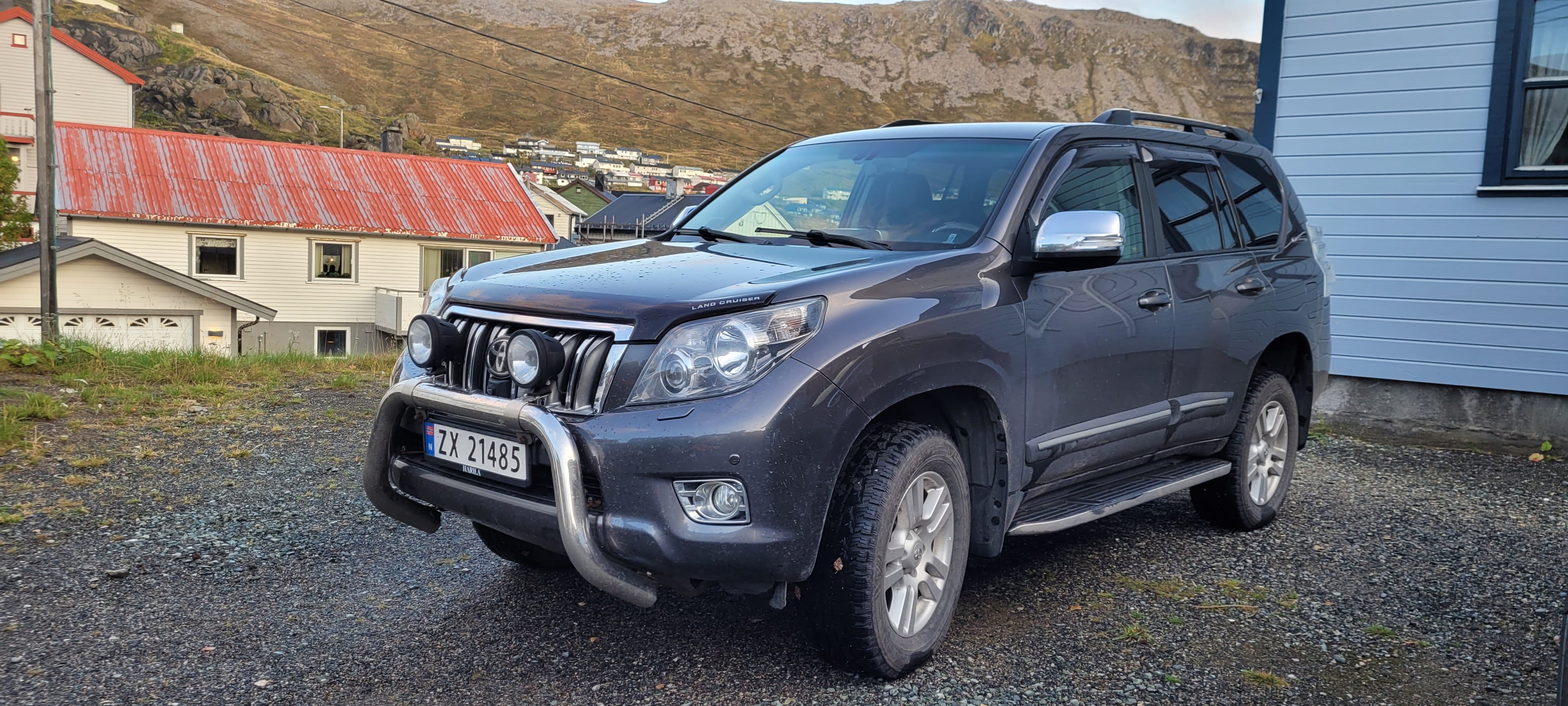 Toyota Land Cruiser med Bluetooth audio