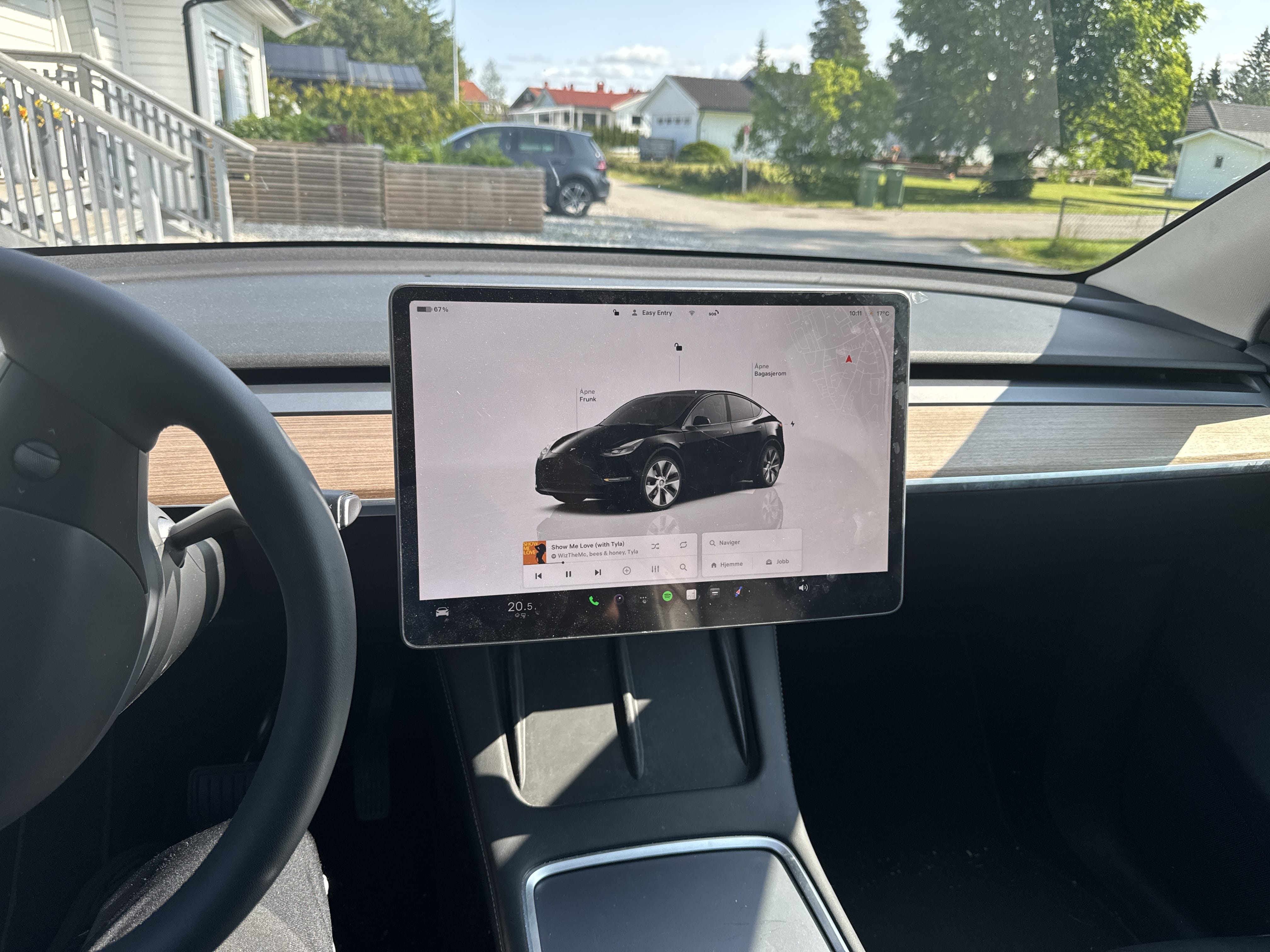 Tesla Model Y Long Range med Cruisekontroll