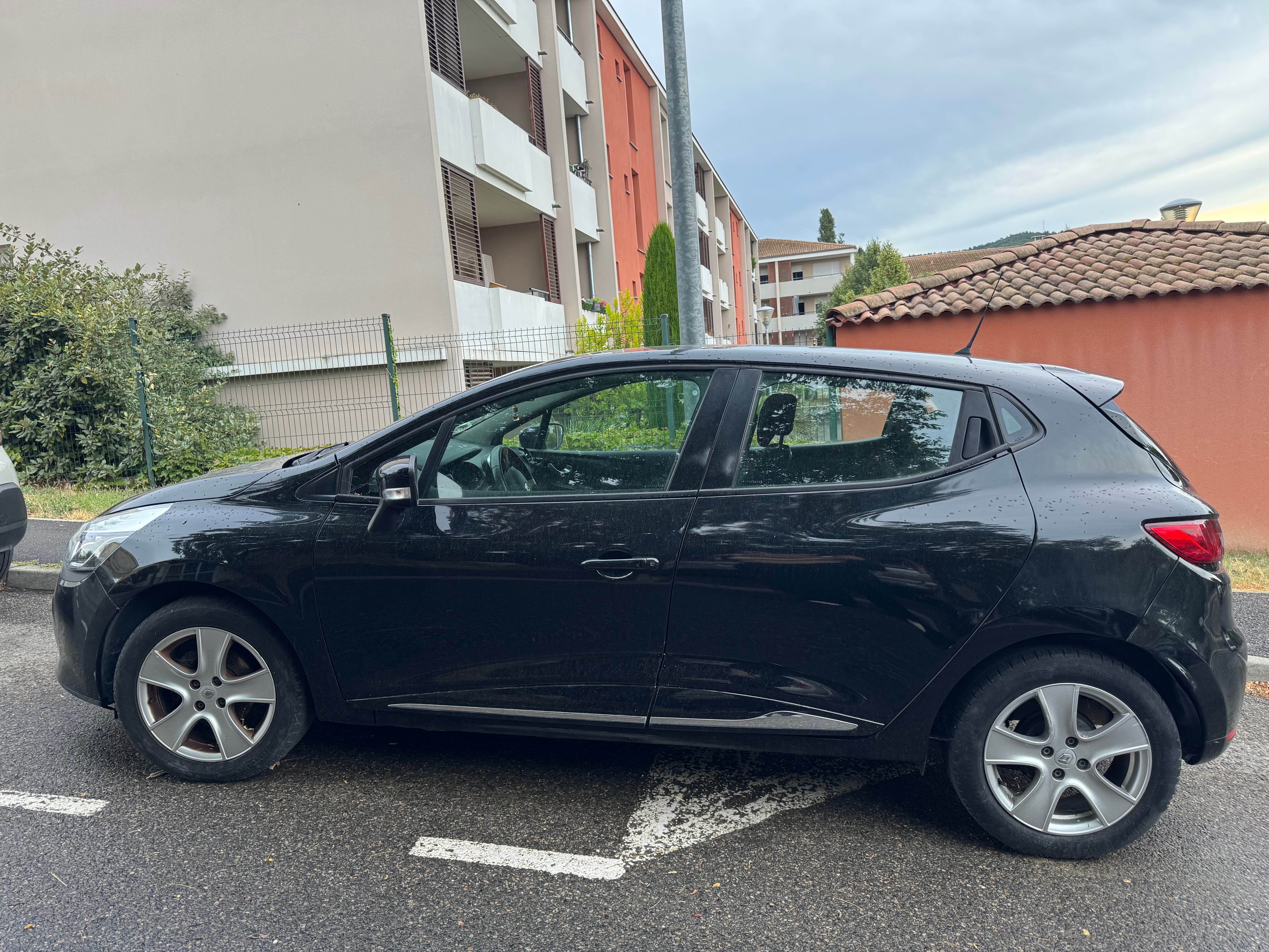 Renault Clio 1.2 l, 2016, Essence 98