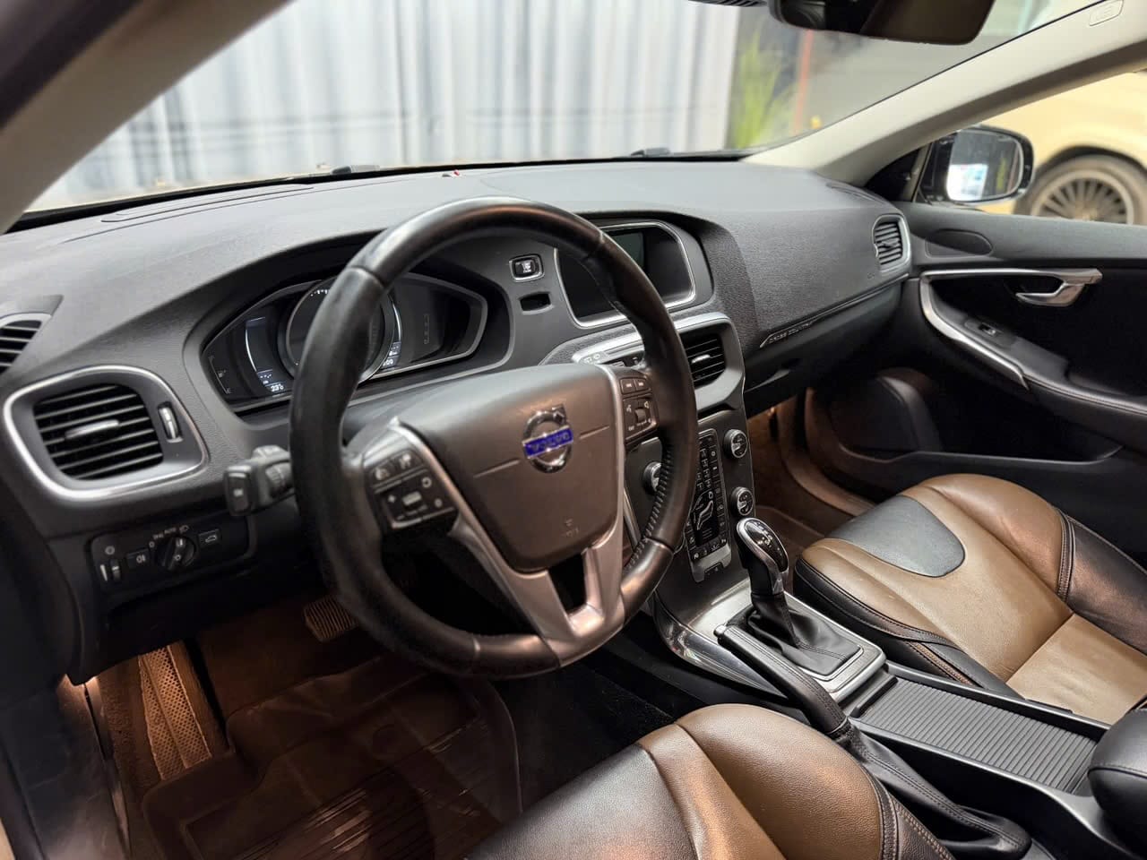 Volvo V40 Cross Country mit Navigationsgerät