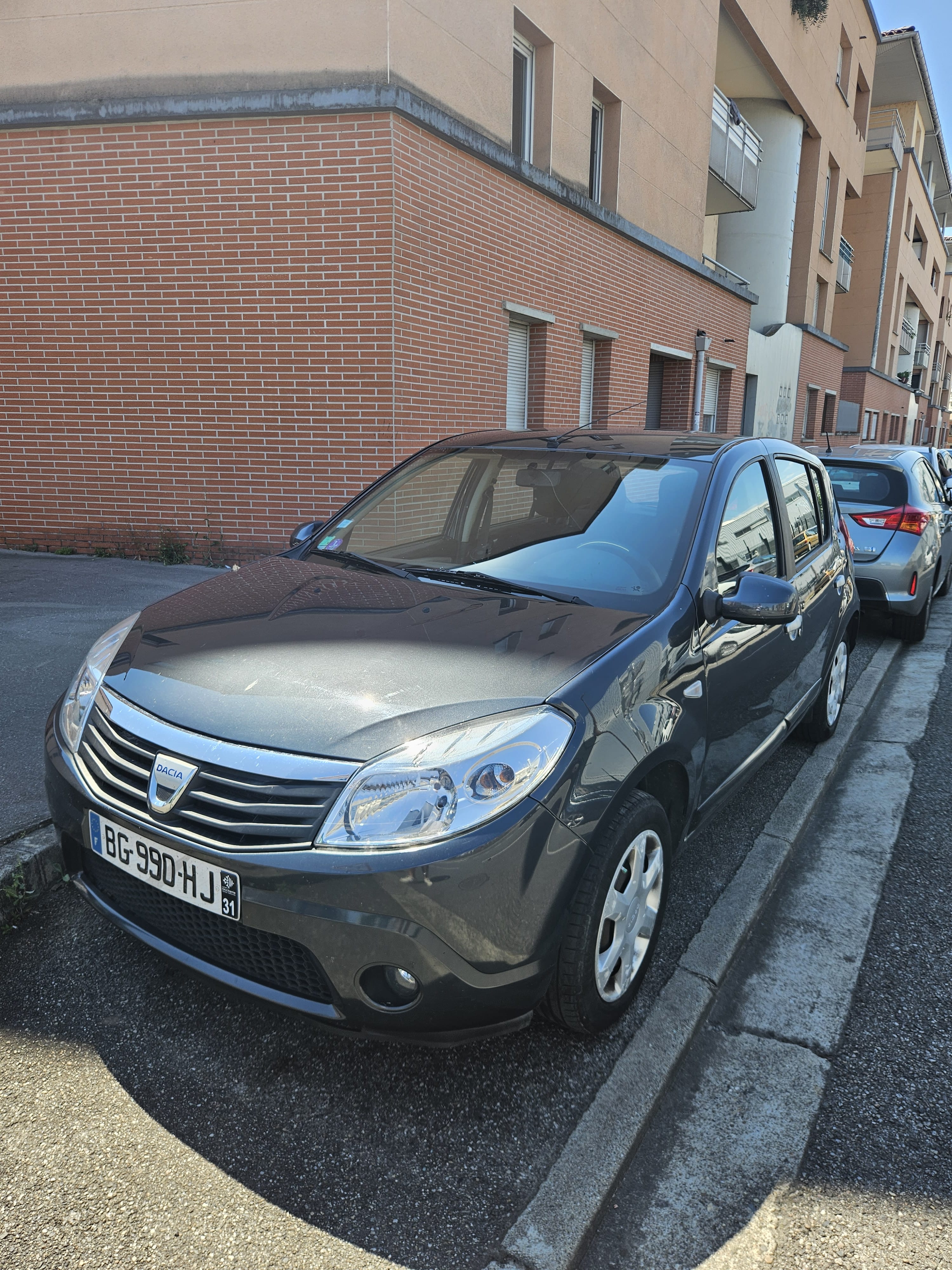 Dacia Sandero pratique et robuste, 2011, GPL