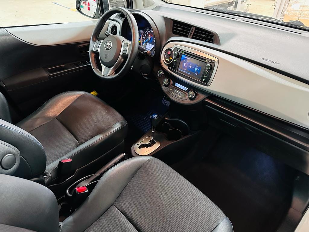 Toyota Yaris Hybrid 1,5  Automat, Panorama med Cruisekontroll