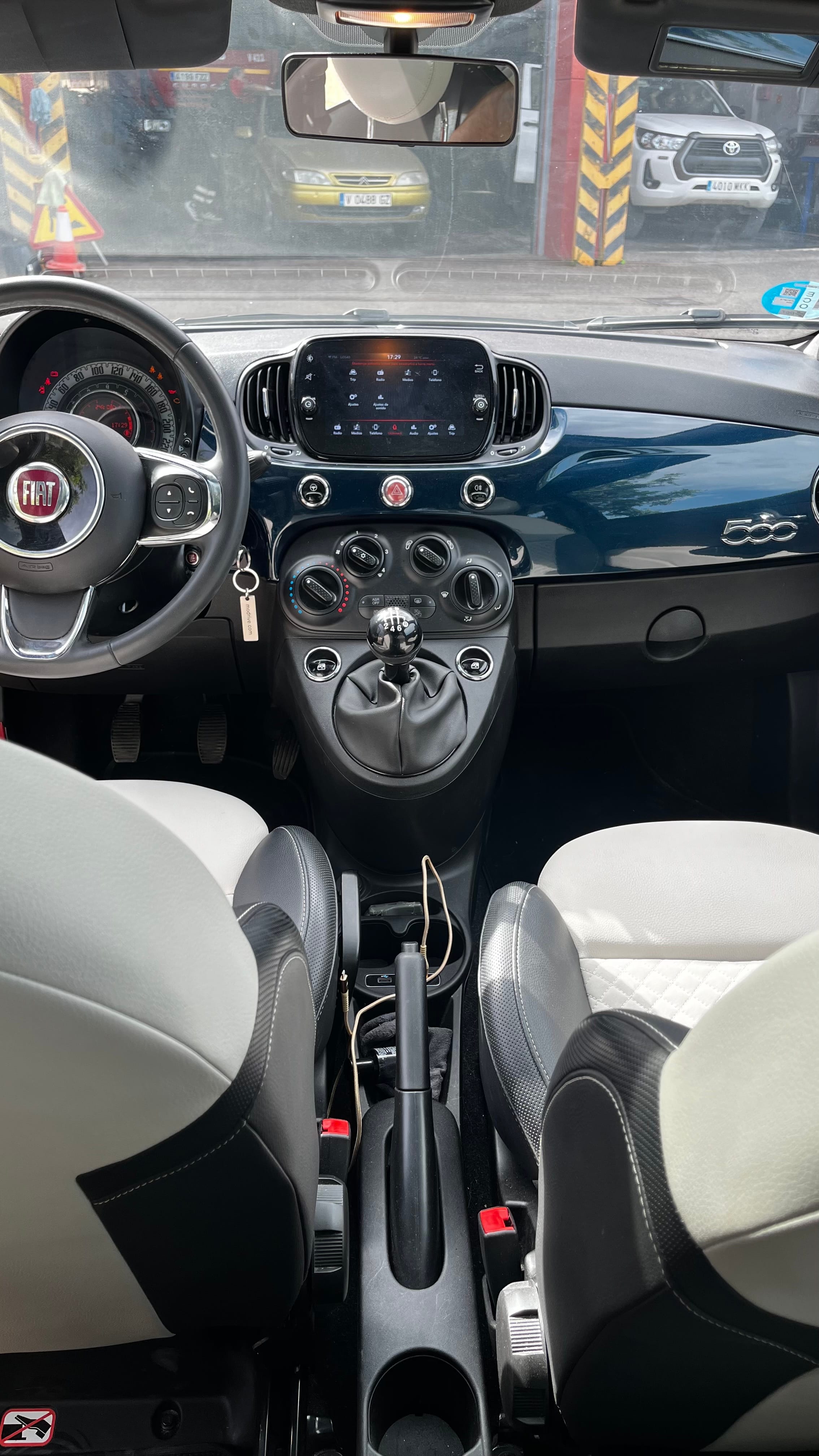 Fiat 500 Híbrido with Backup camera