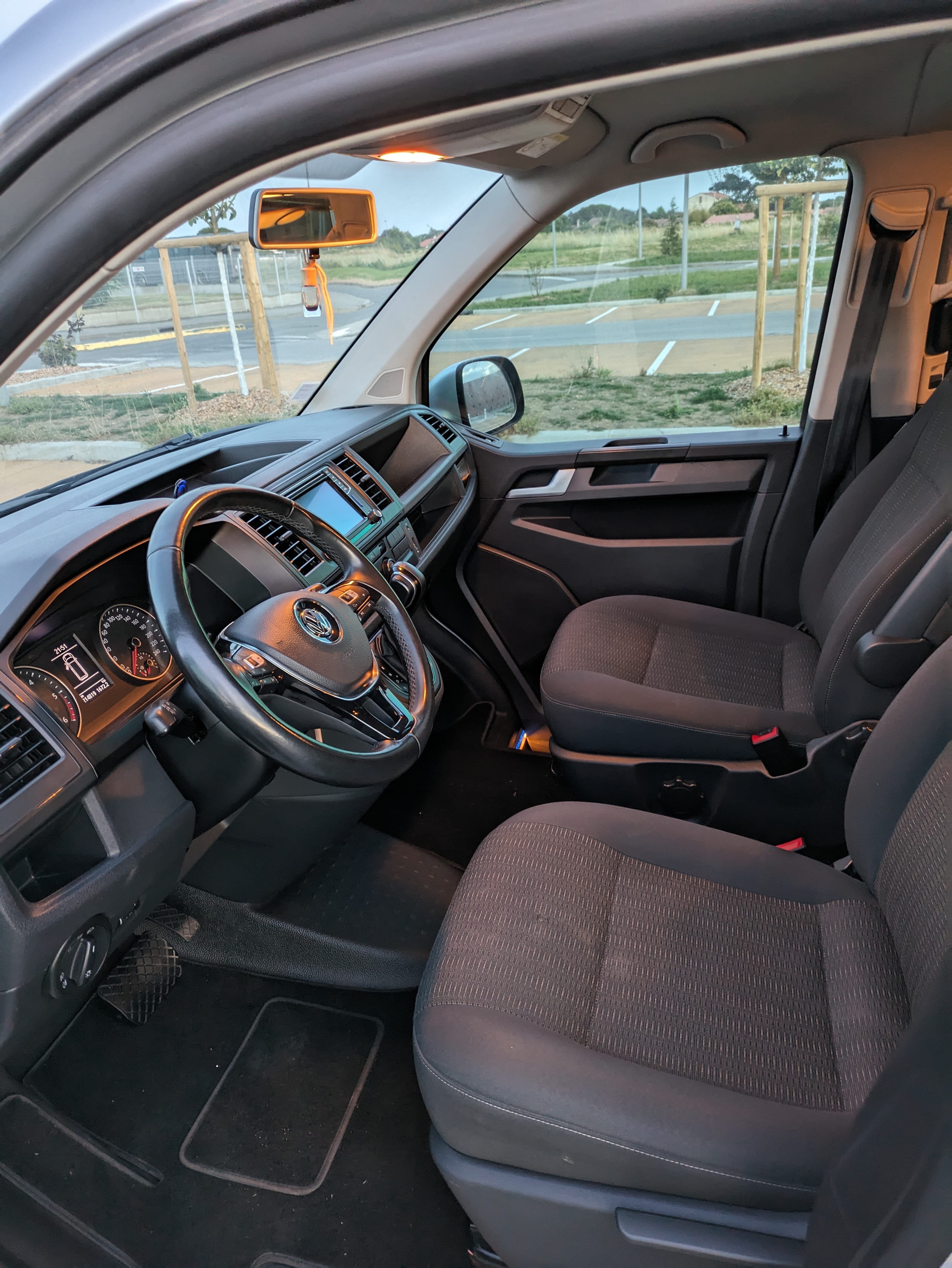 Volkswagen Caravelle 2.0 TDI avec Régulateur de vitesse