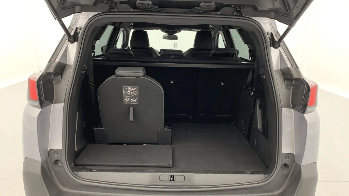 Peugeot 5008 Manuelle - Essence avec Audio Bluetooth