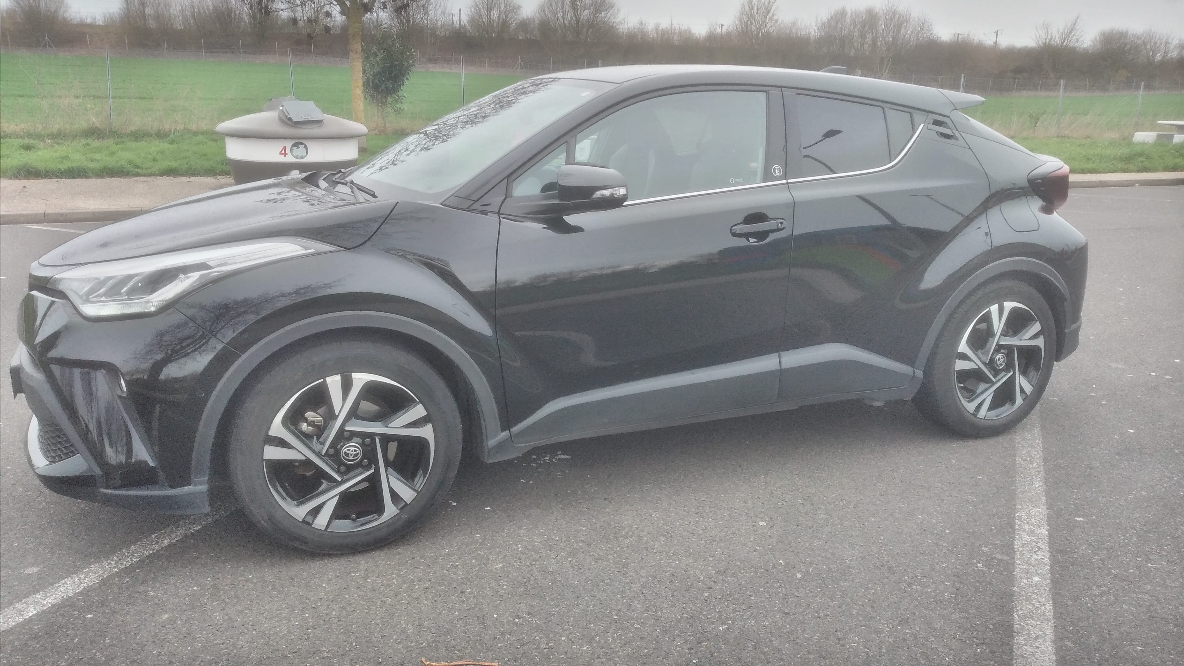 Toyota C-HR Hybrid avec Climatisation