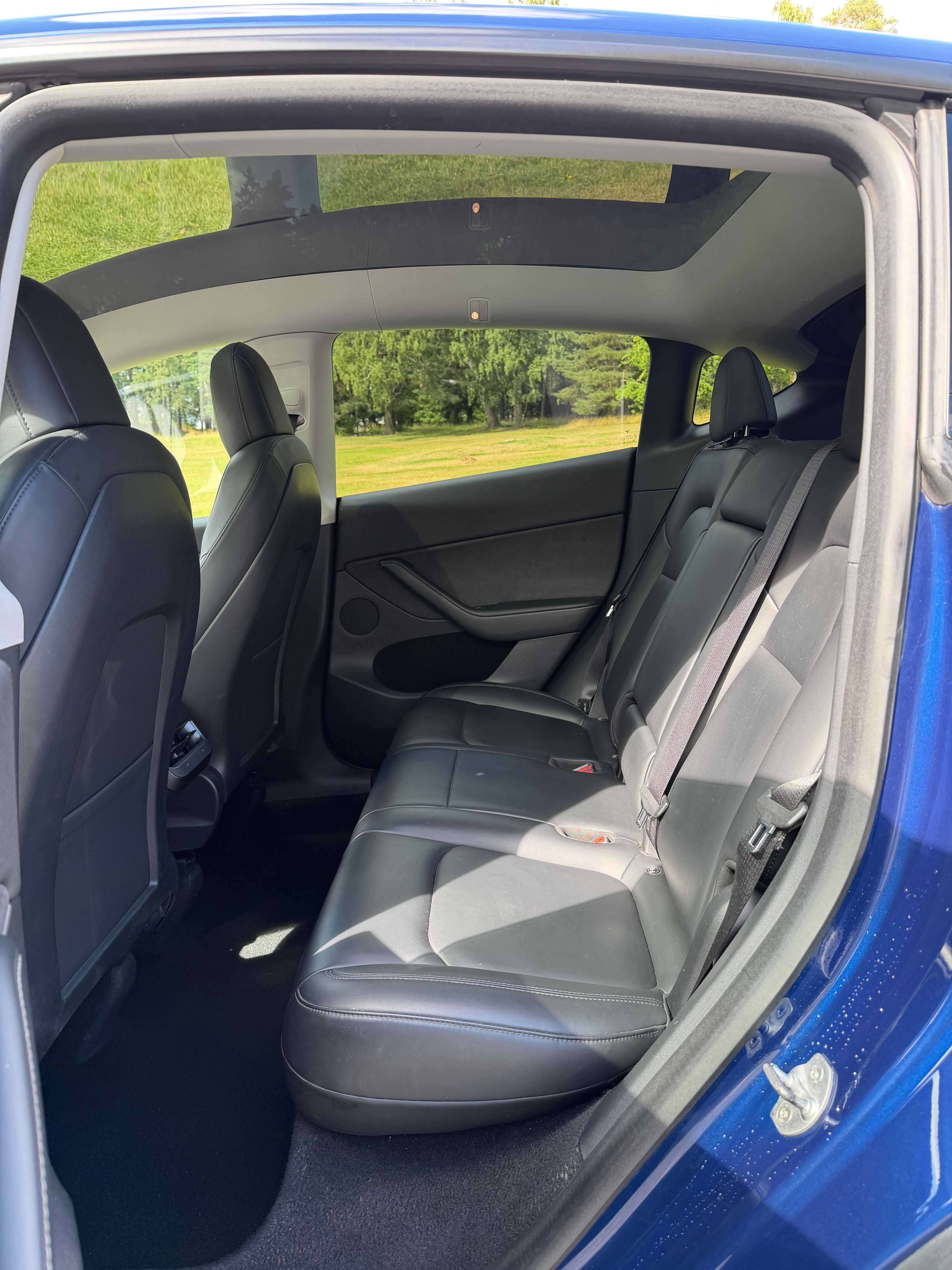 Tesla Model Y Long Range med Cruisekontroll