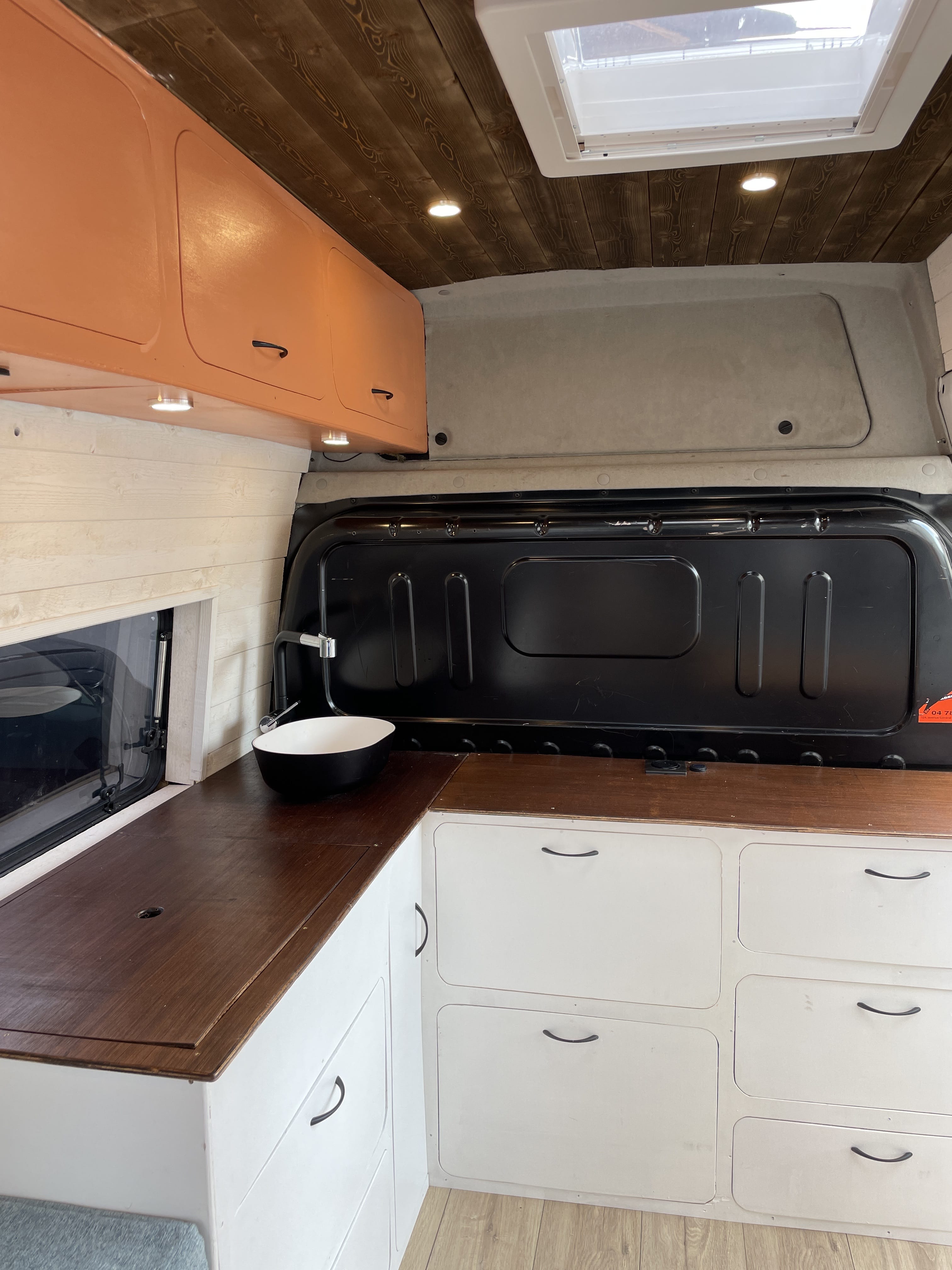 Ford Transit Fourgon avec Pneus neige