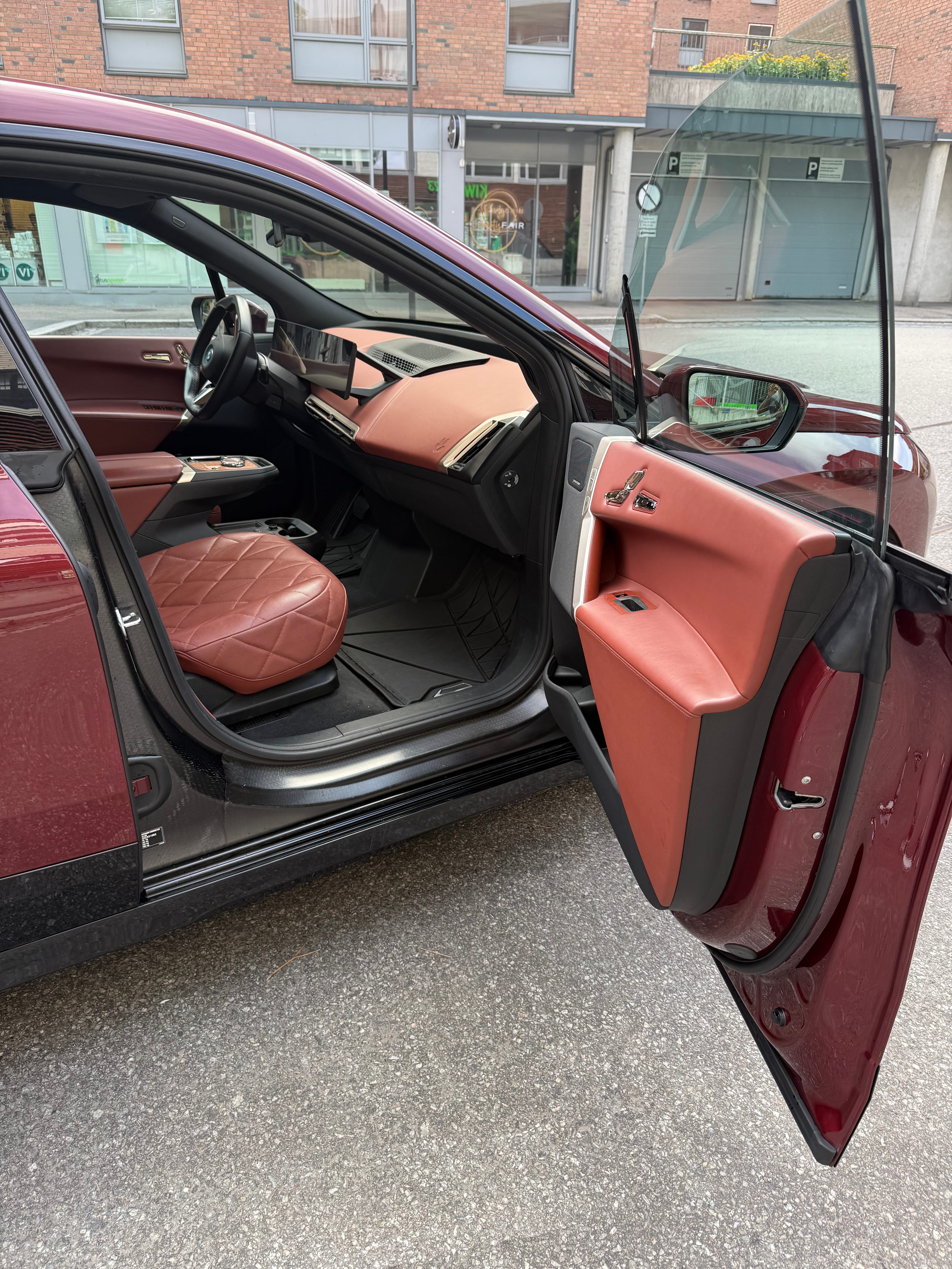BMW iX xDrive50 med Aircondition