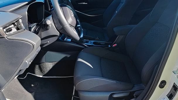 Toyota Corolla Hybride avec Entrée audio / iPod