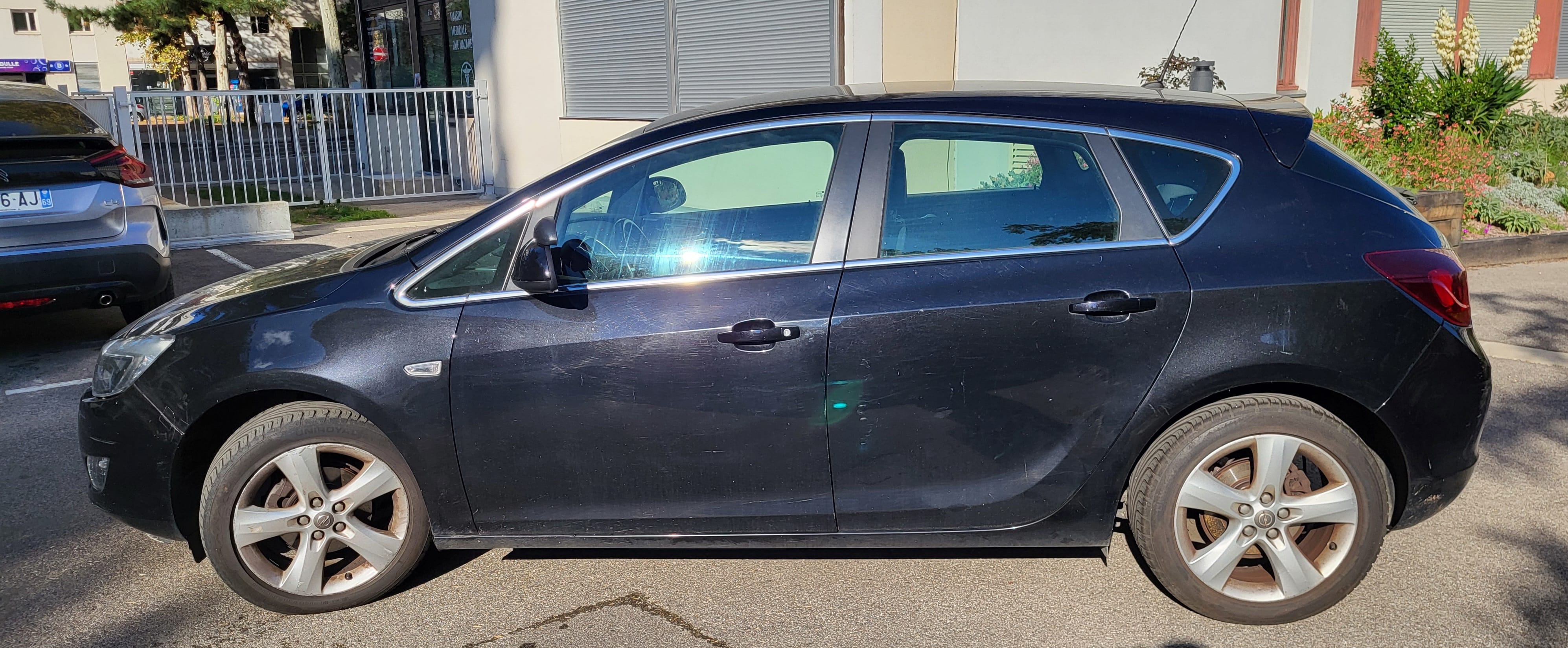 Opel Astra with Air conditioning