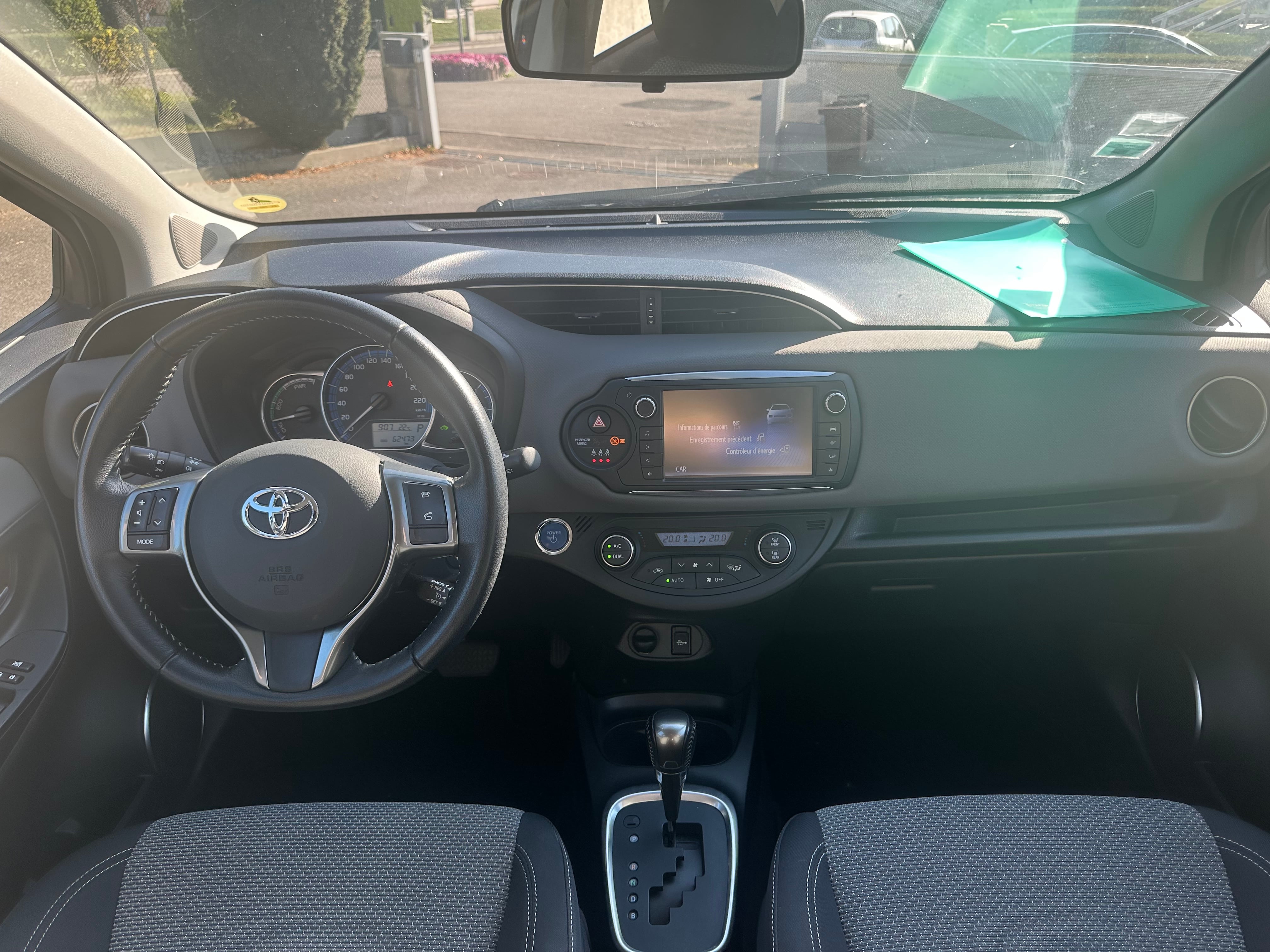 Toyota Yaris Hybride avec Régulateur de vitesse