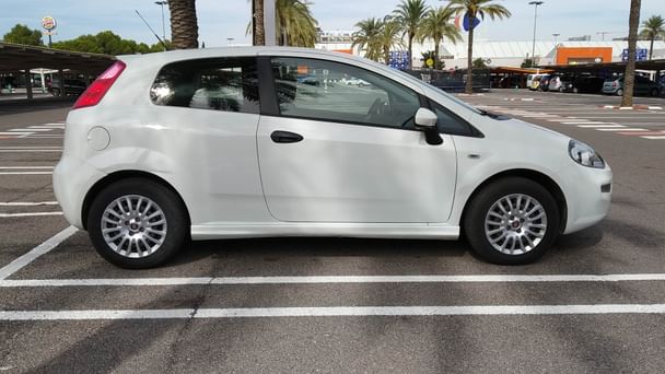 Fiat Punto 1.2 c.c. 8v 69 cv con Aire acondicionado