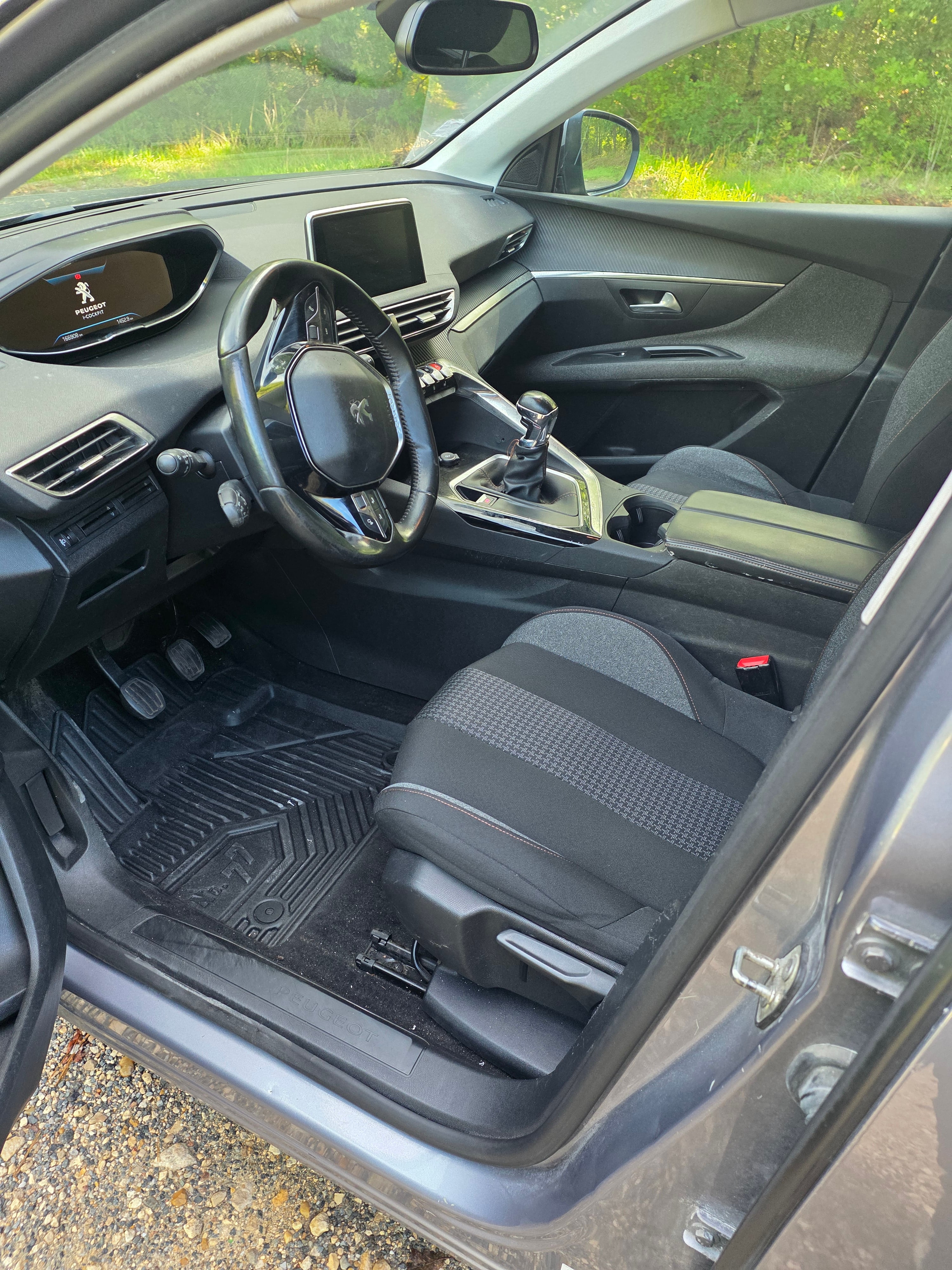 Peugeot 5008 met GPS