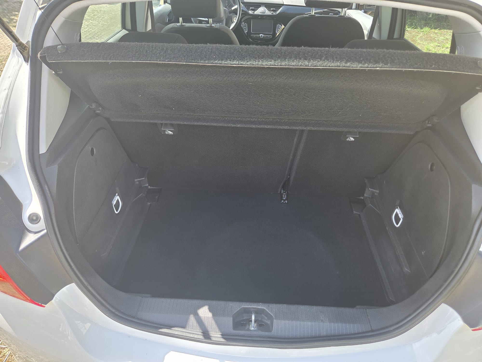 Opel Corsa Black Edition avec Audio Bluetooth