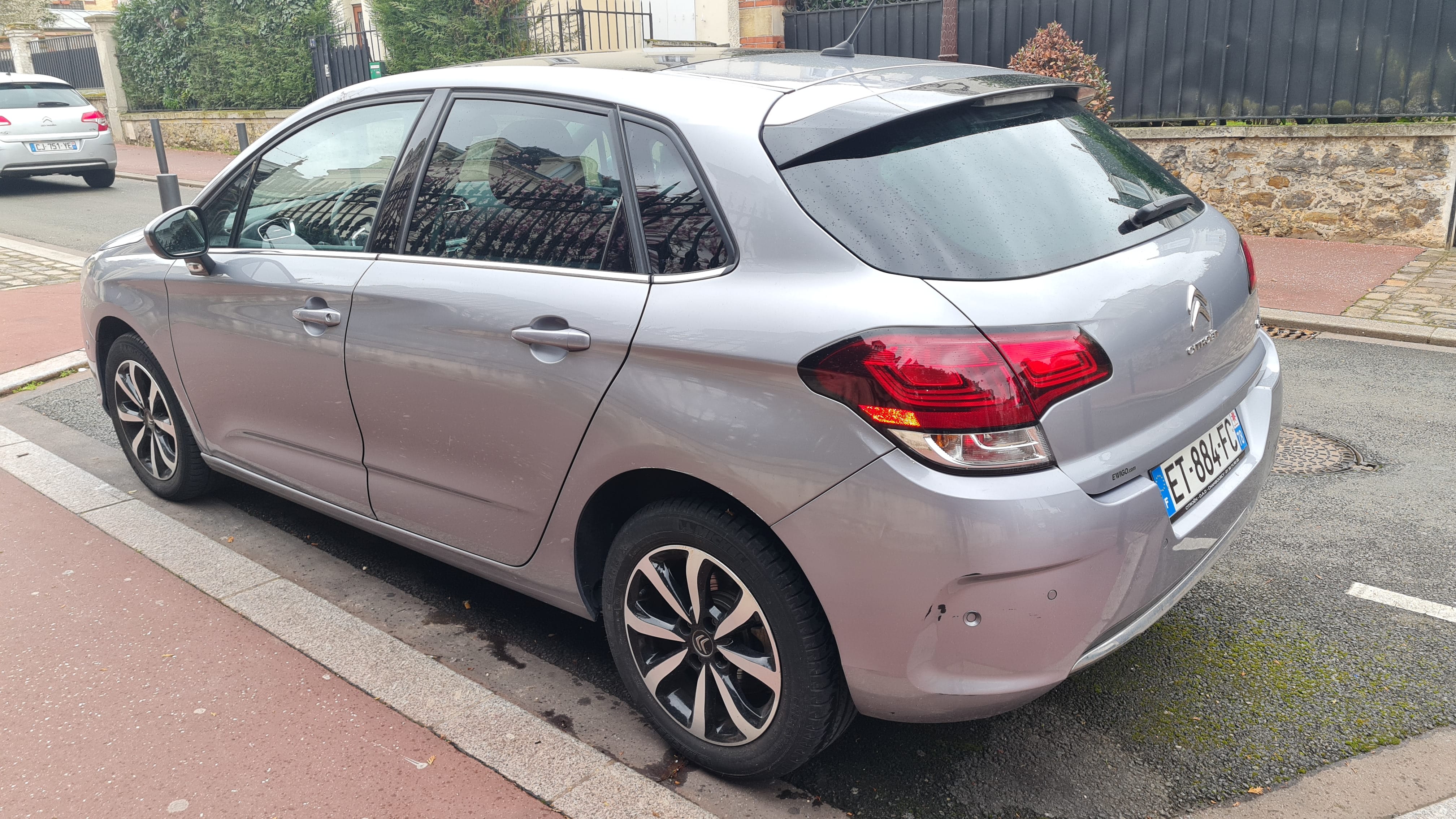 Citroen C4 avec GPS