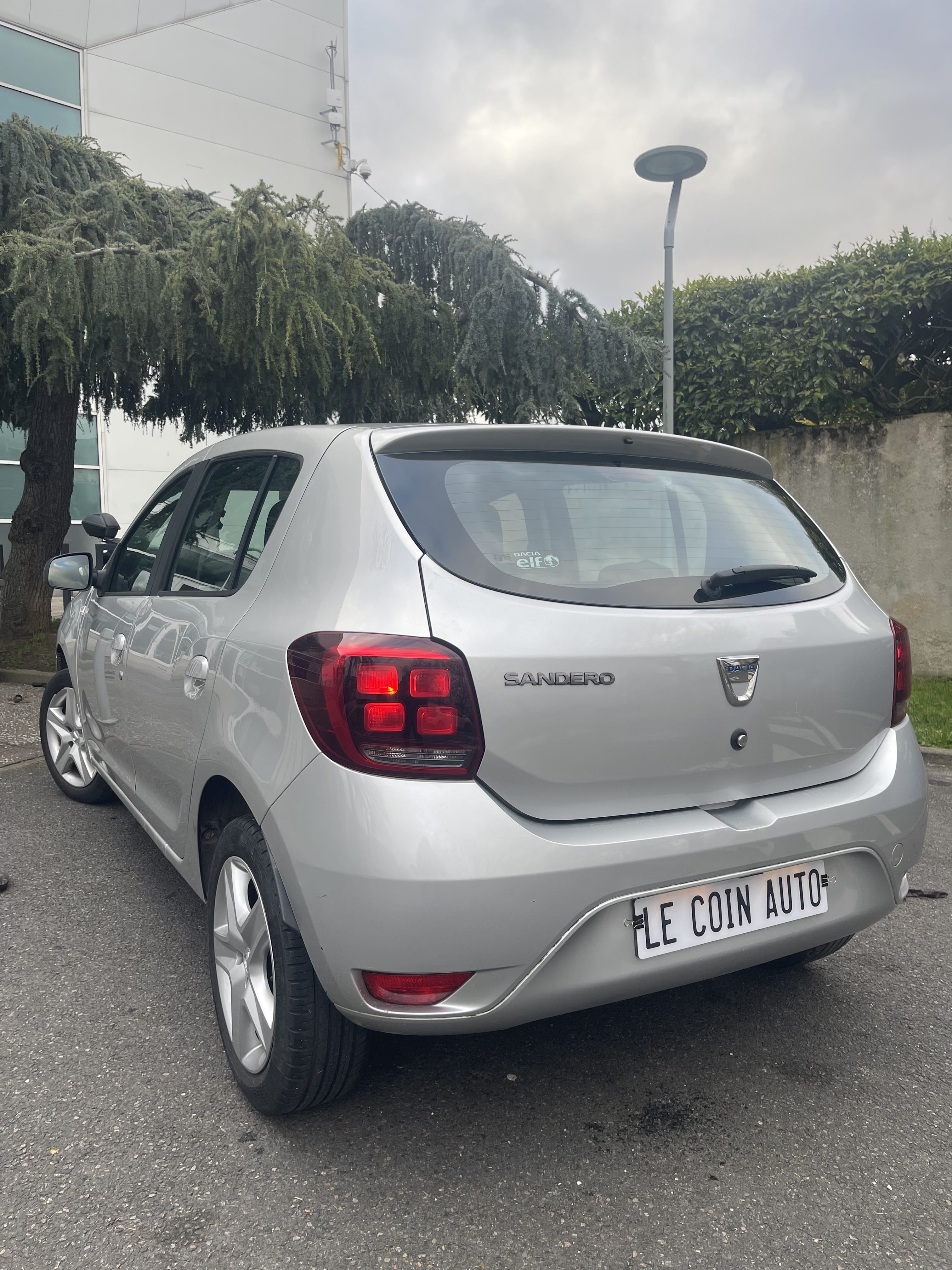 Dacia Sandero avec Audio Bluetooth