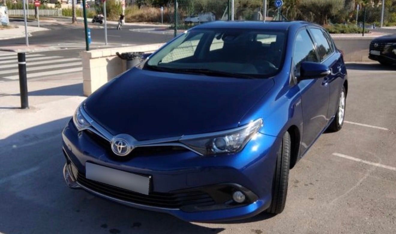 Toyota Auris, 2016, Gasolina 95 / Eléctrico (híbrido), Automático