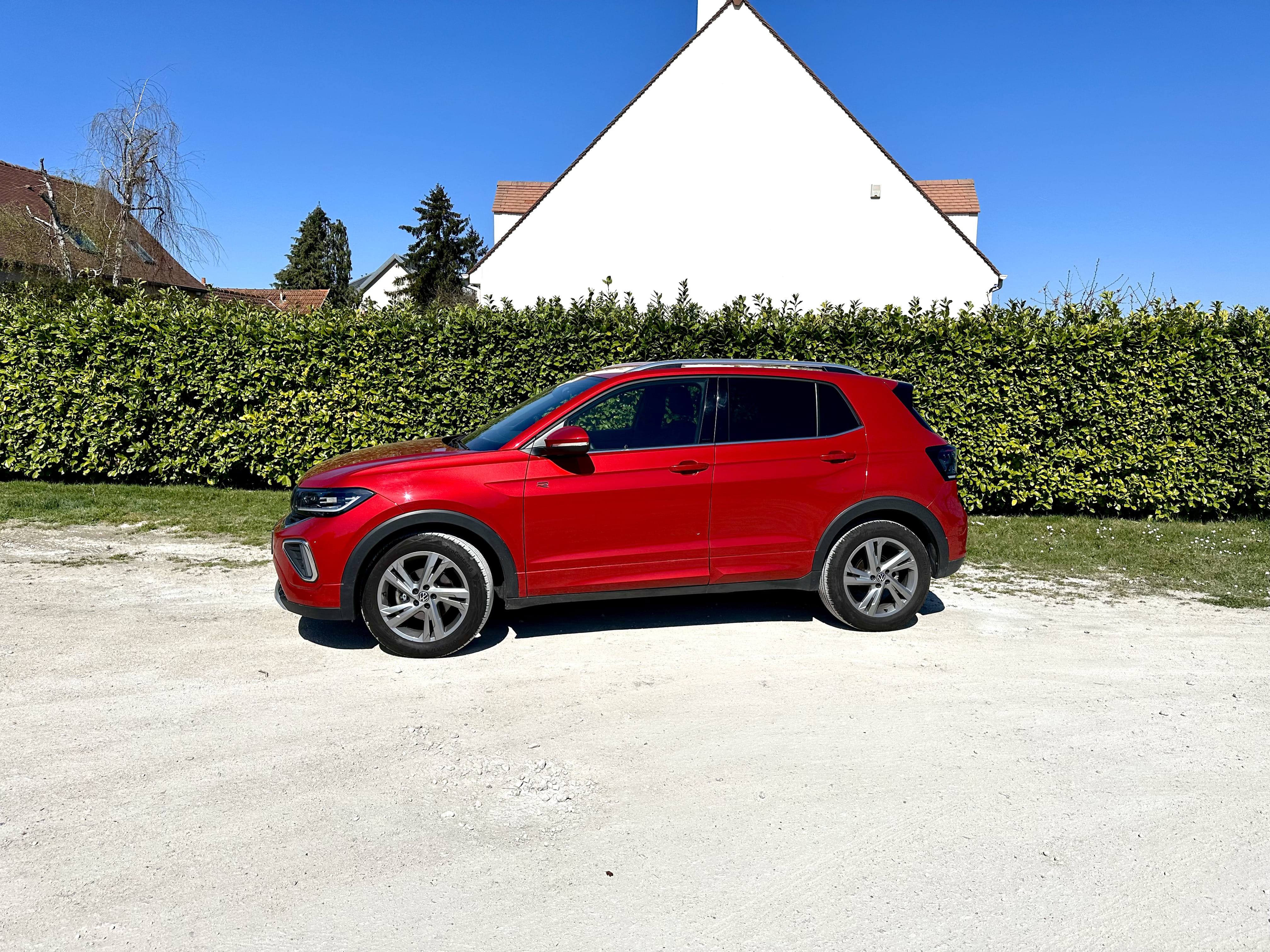Volkswagen T-Cross mit Navigationsgerät