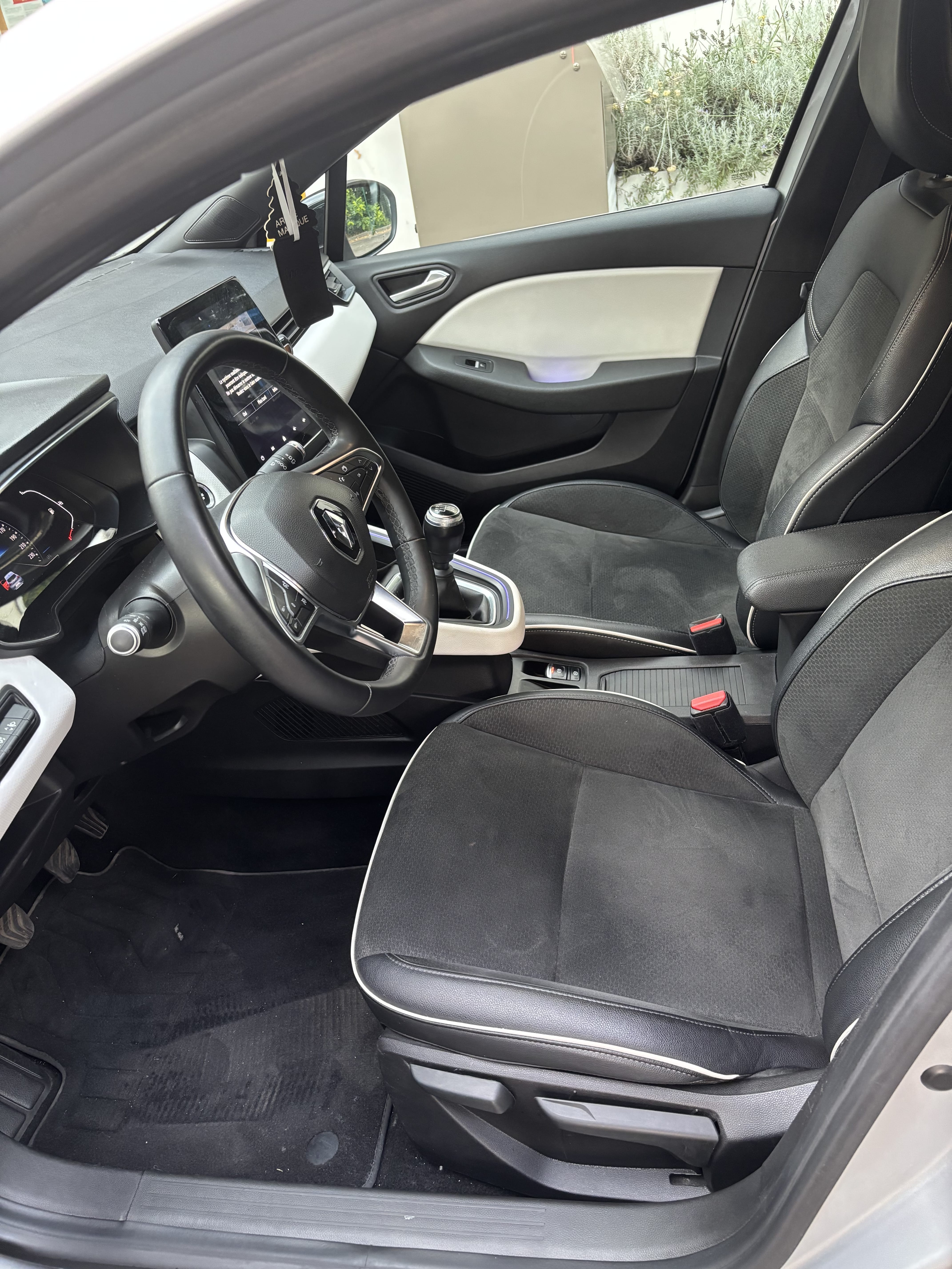 Renault Clio avec Apple CarPlay