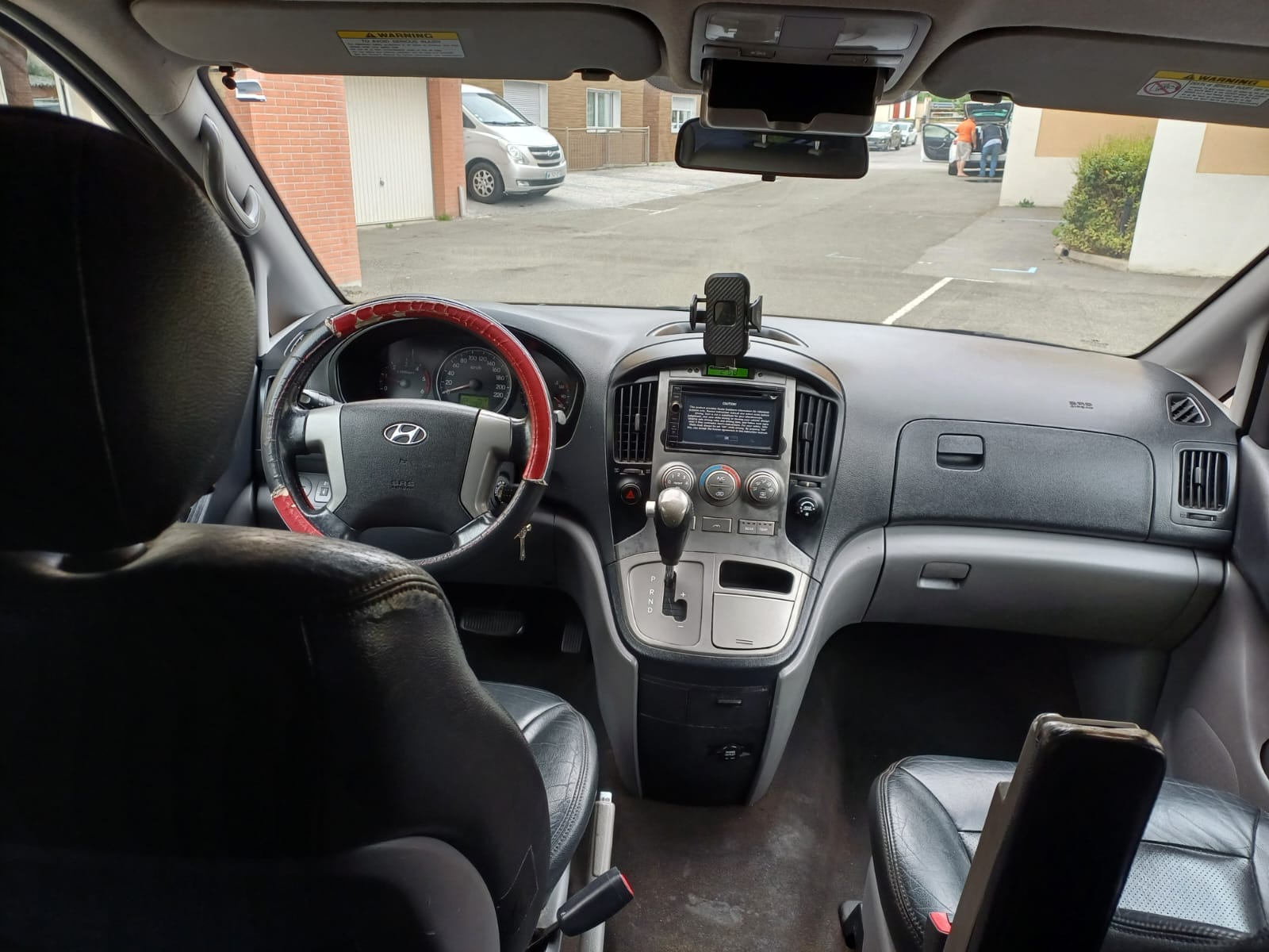 Hyundai H-1 avec GPS