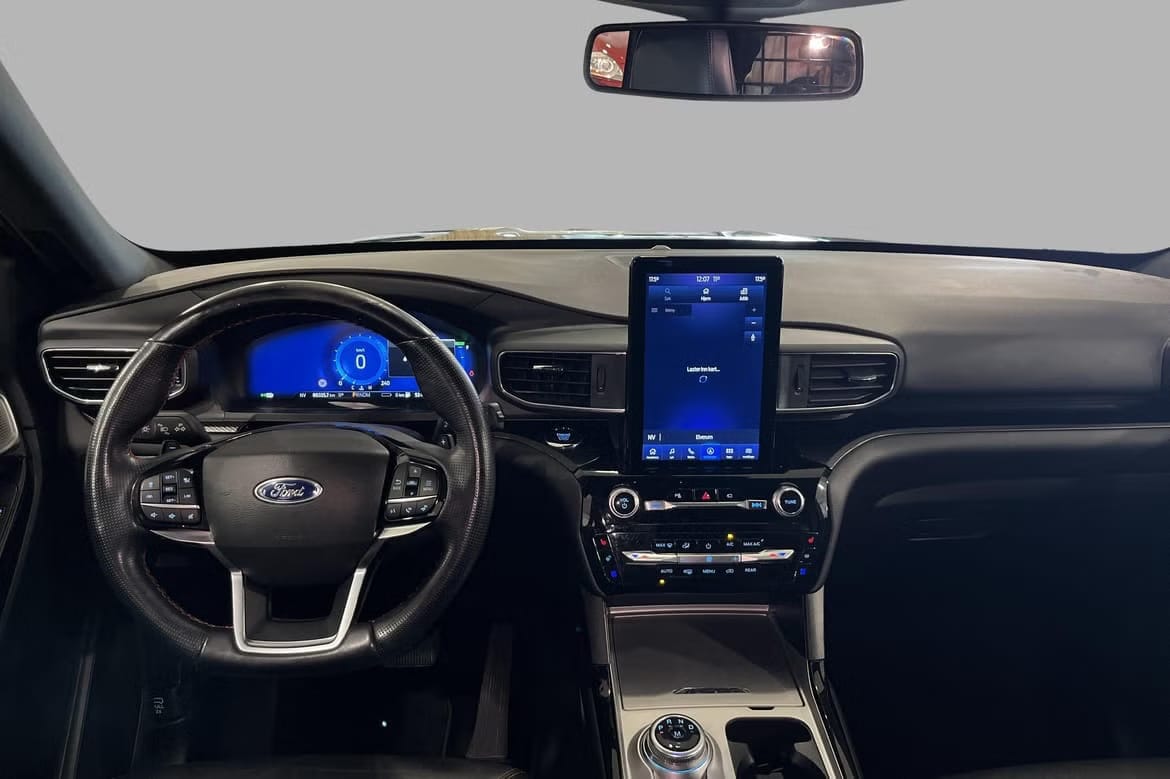 Ford Explorer Hybrid PHEV varebil with Cruise control