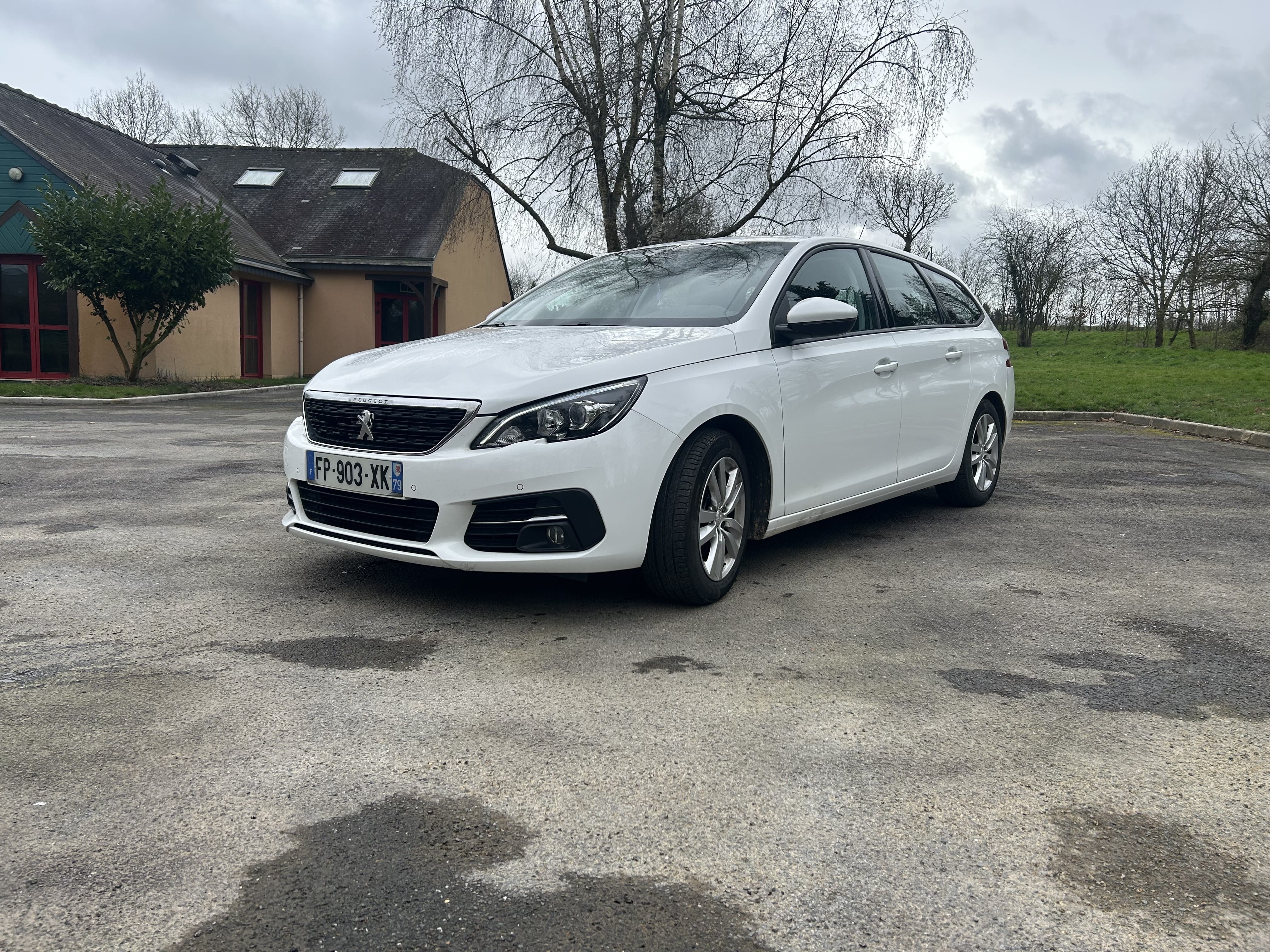 Peugeot 308 SW, 2020, Diesel, automatic