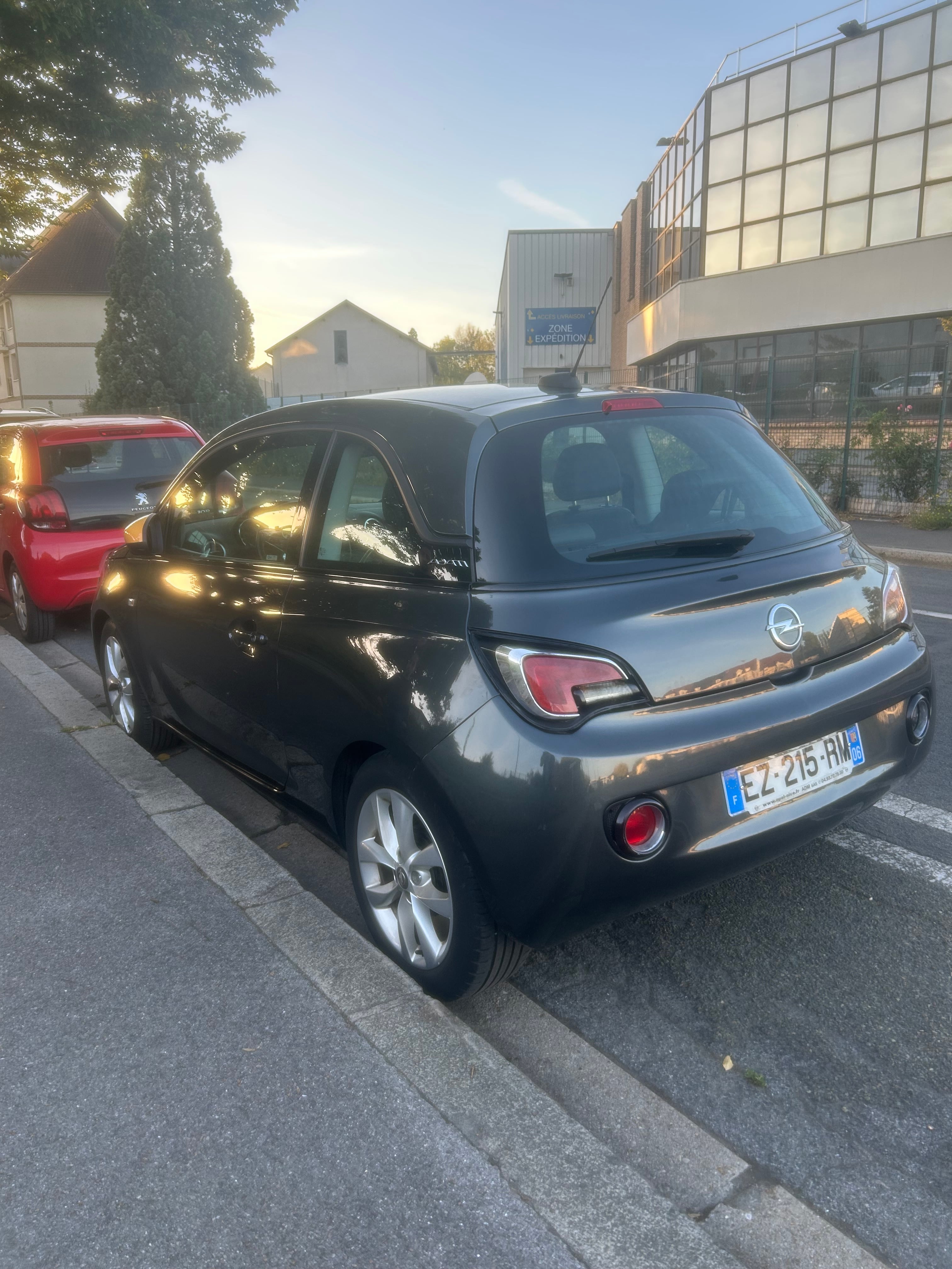 Opel Adam 1.4 avec GPS