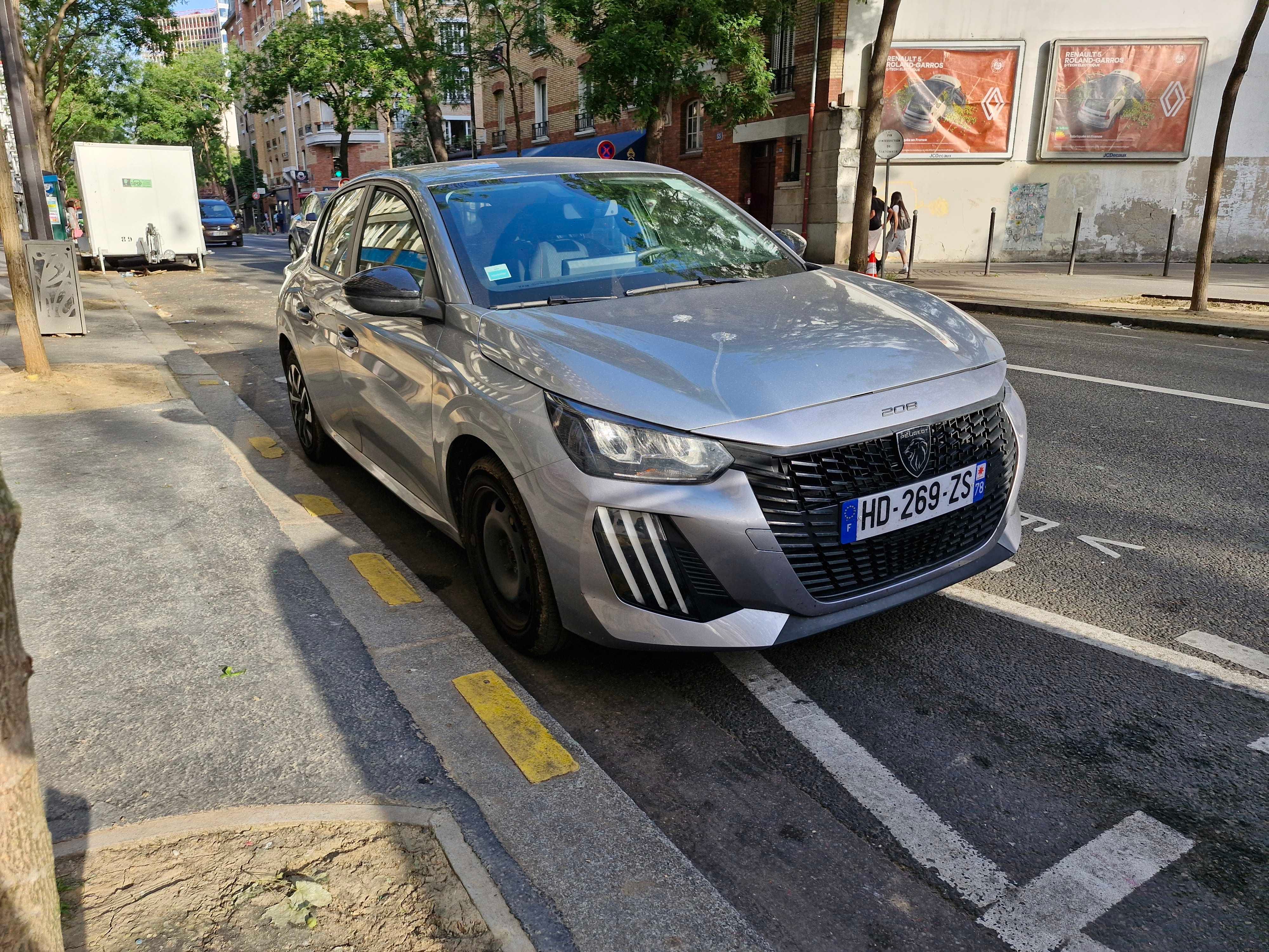 Peugeot 208 avec Climatisation