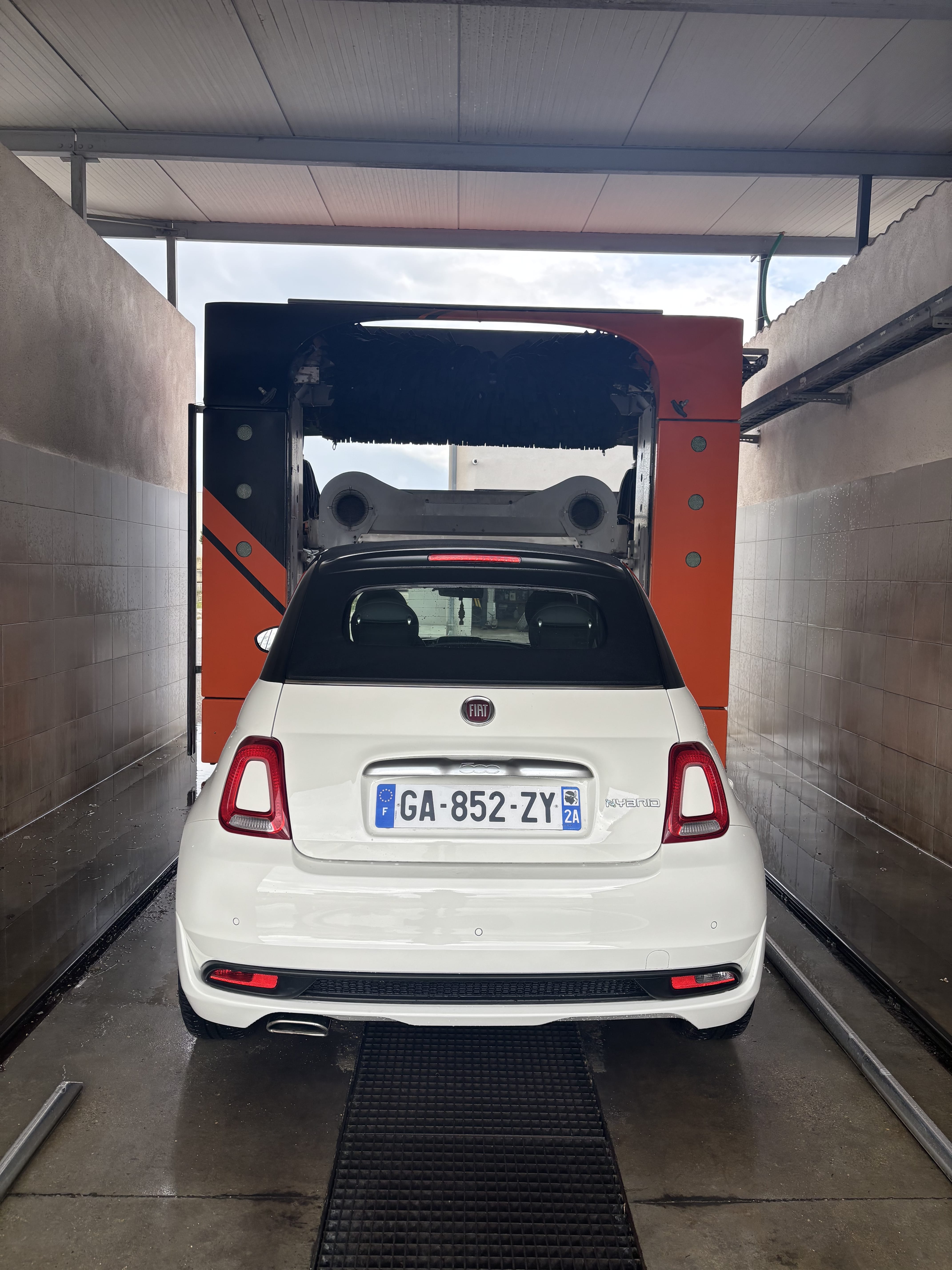 Fiat 500 C Hybride, 2021, Essence 95 / Électrique (hybride)