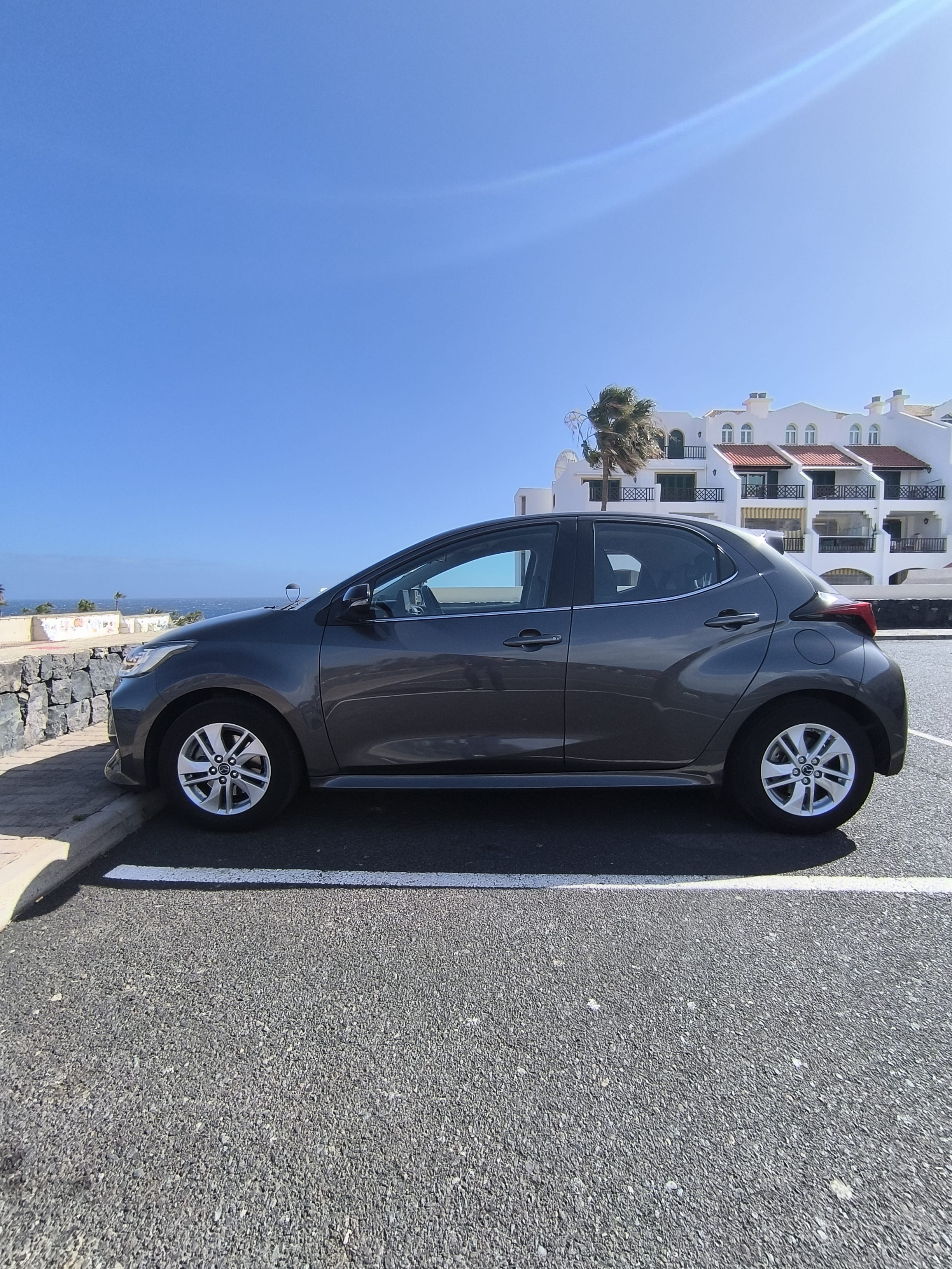 Mazda 2 Hybrido mit Android Auto