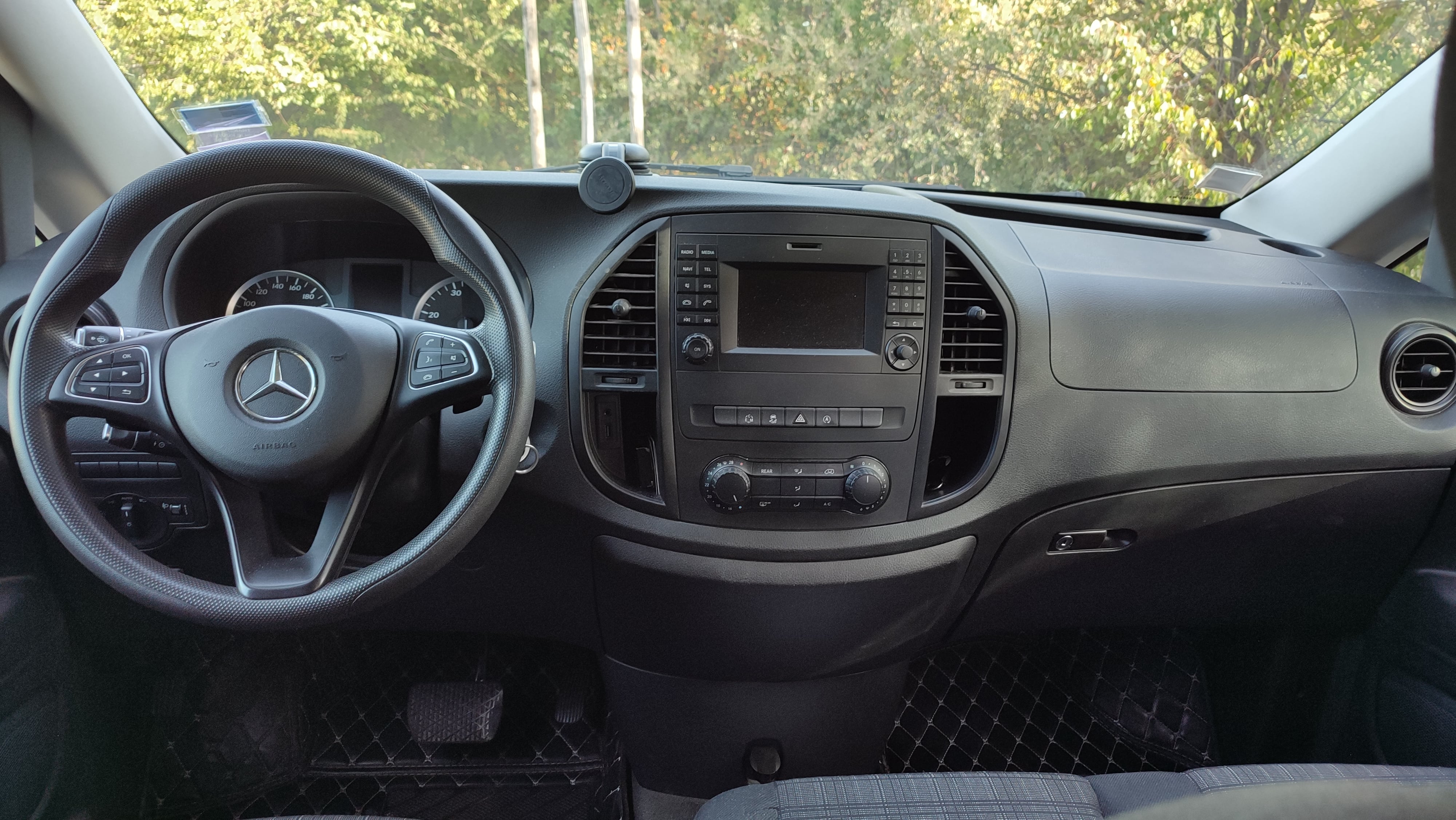 Mercedes-Benz Vito avec GPS