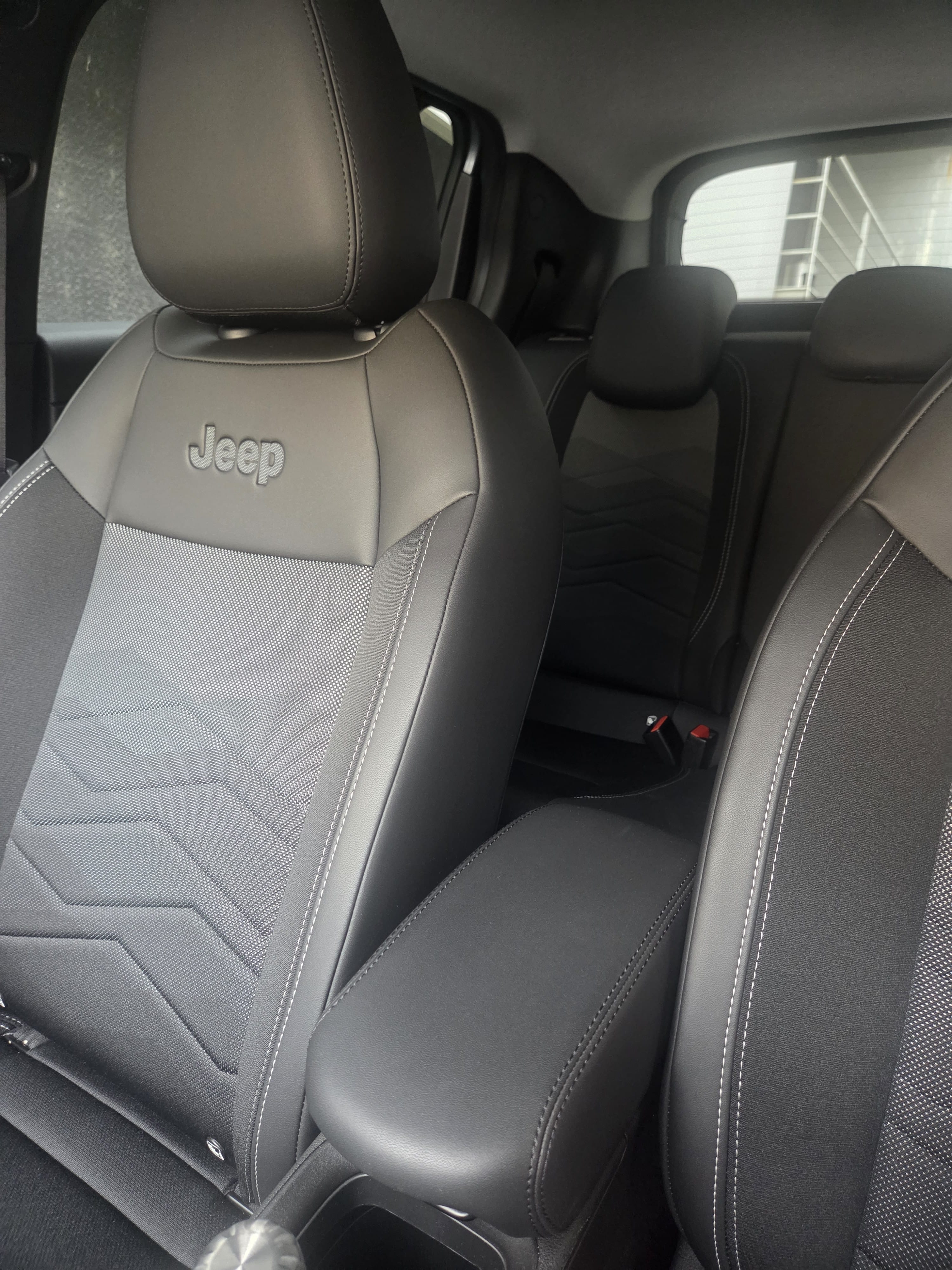 Jeep Avenger Électrique avec GPS