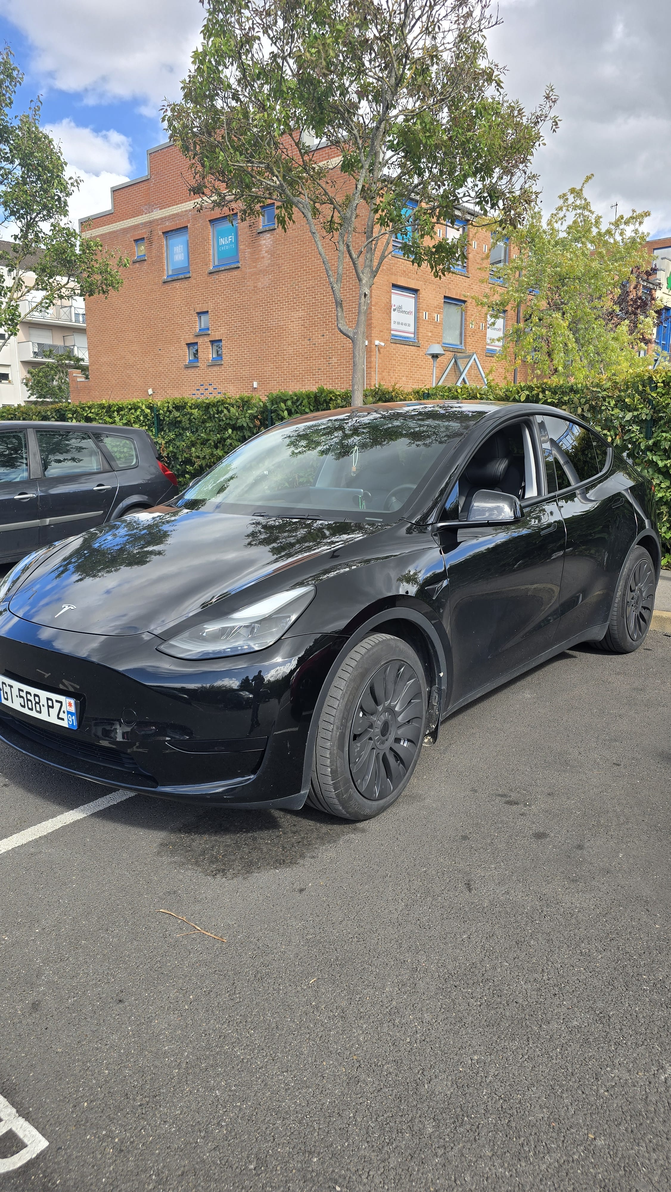 Tesla Model Y, 2024, Électrique, automatique
