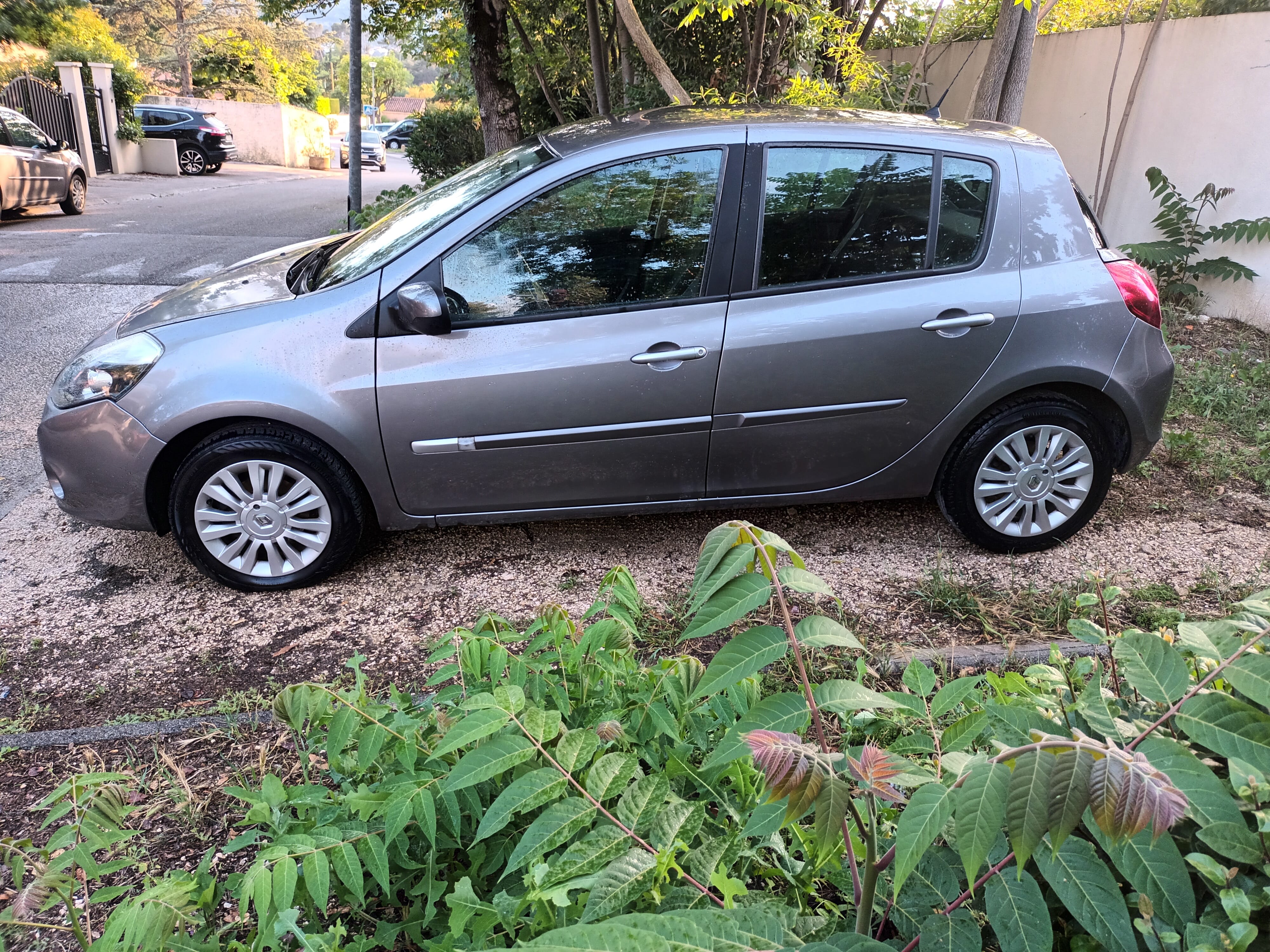 Renault Clio avec Climatisation
