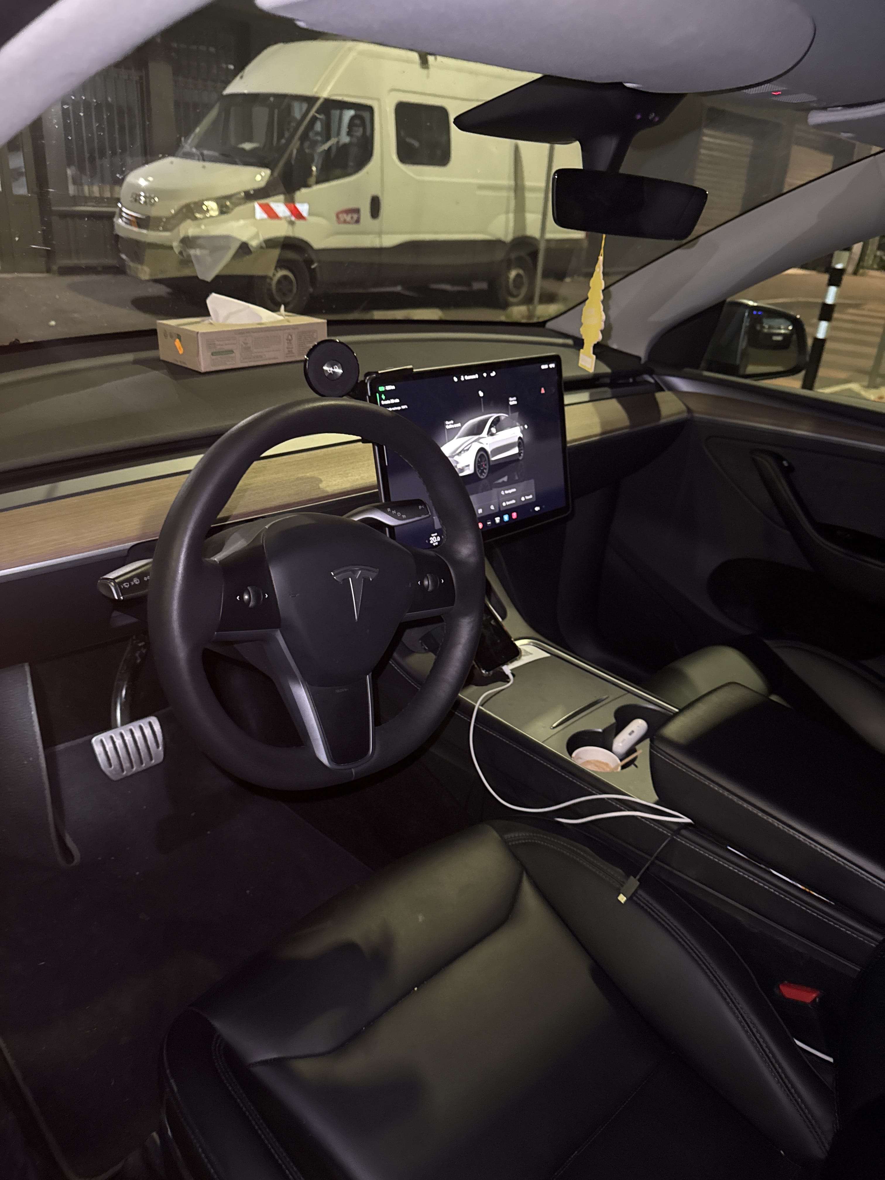 Tesla Model Y Performance avec GPS