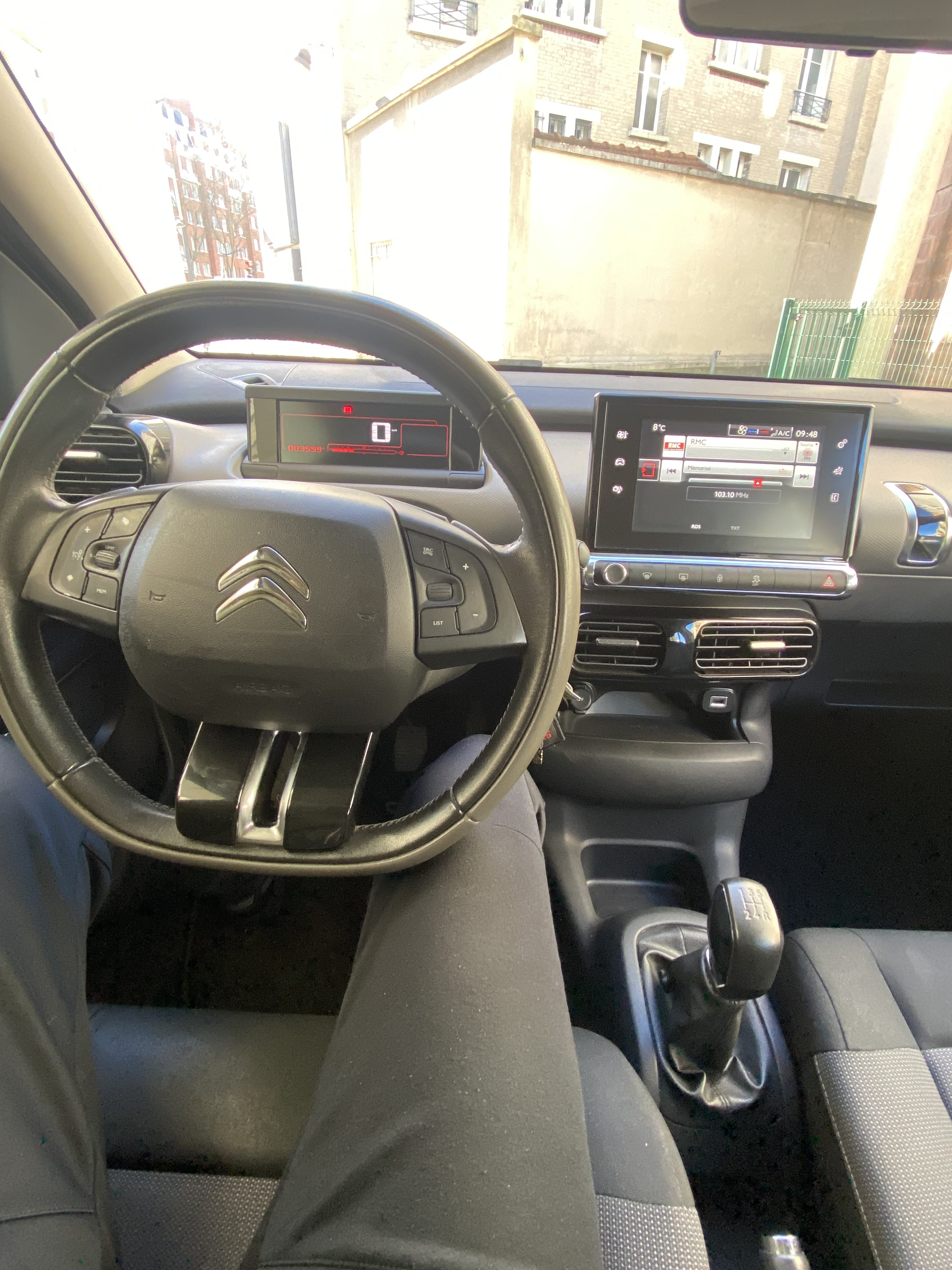 Citroen C4 Cactus mit USB-Ladeanschlüsse