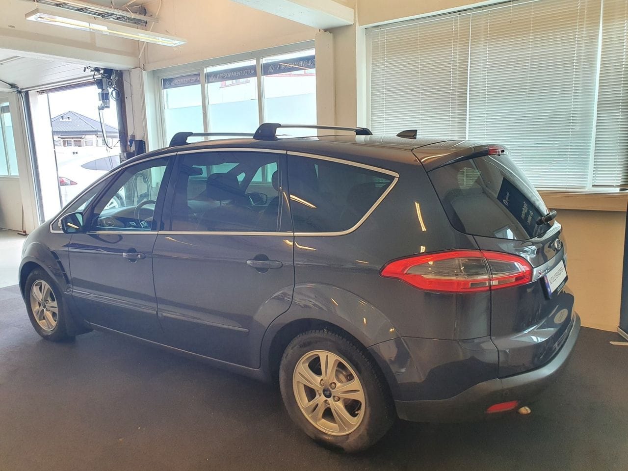 Ford S-Max 2.0TDCI 163hk, Aut, Skinn, Kamera, Navi with GPS