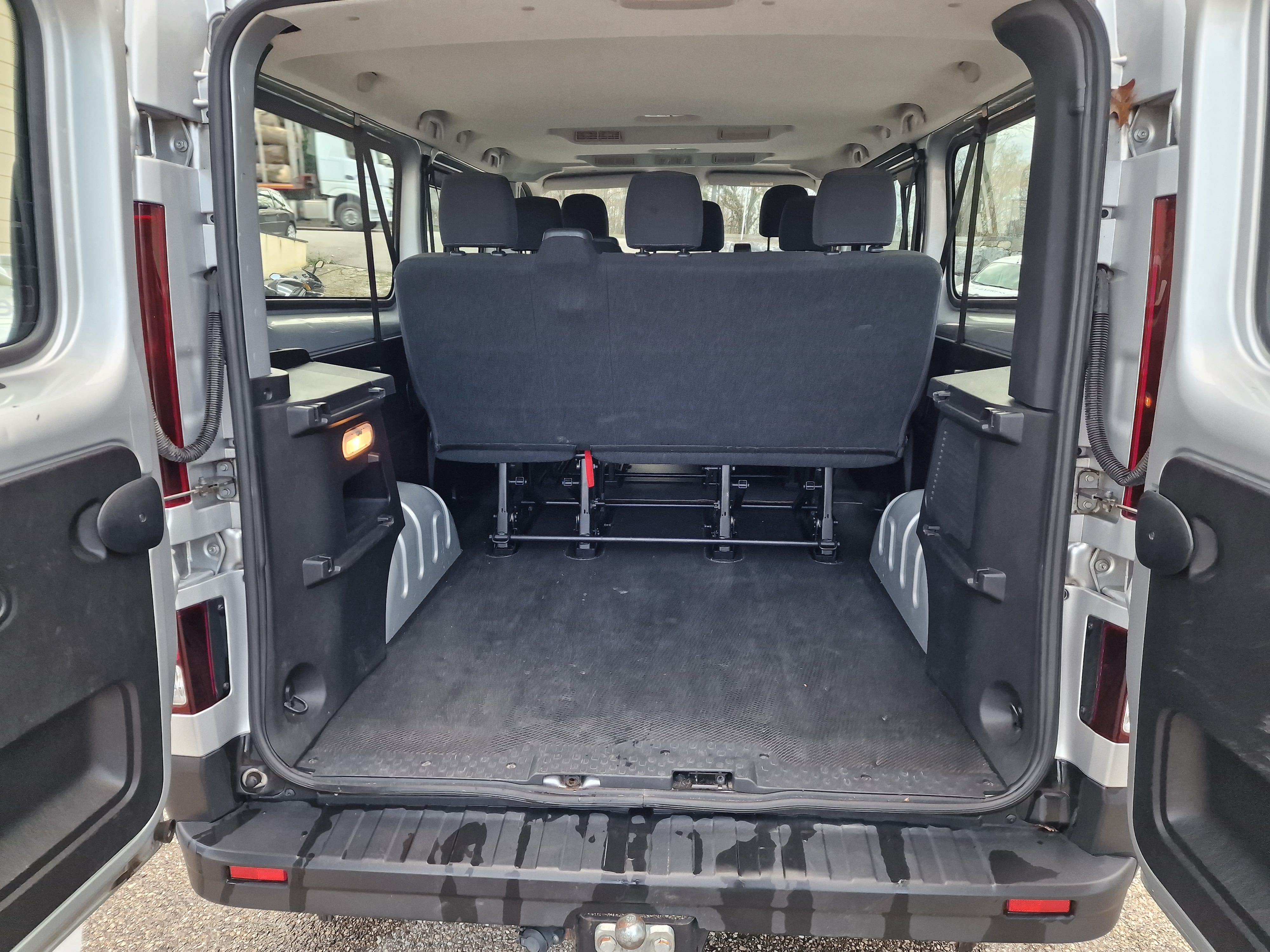 Renault Trafic Passenger avec GPS