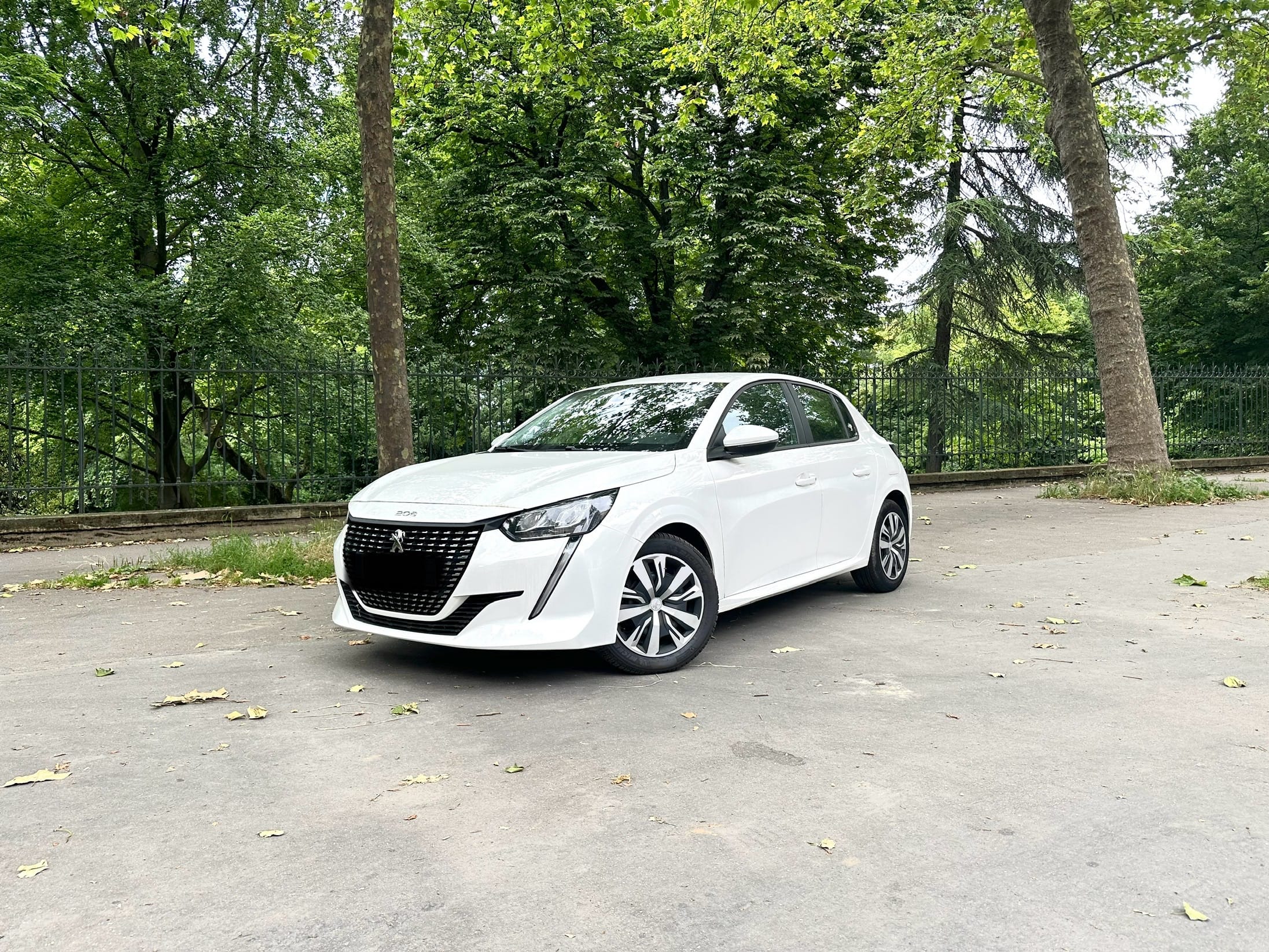 Peugeot 208 FQ641, 2020, Essence 95