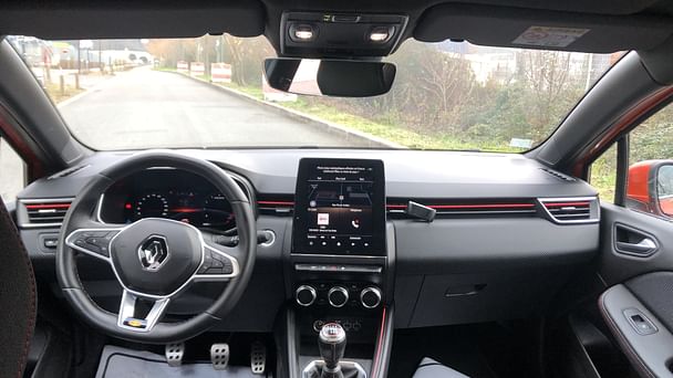 Renault Clio Renault Clio RS-Line – sport, confort et dispo 24/7 à Bordeaux, proche gare ! avec GPS