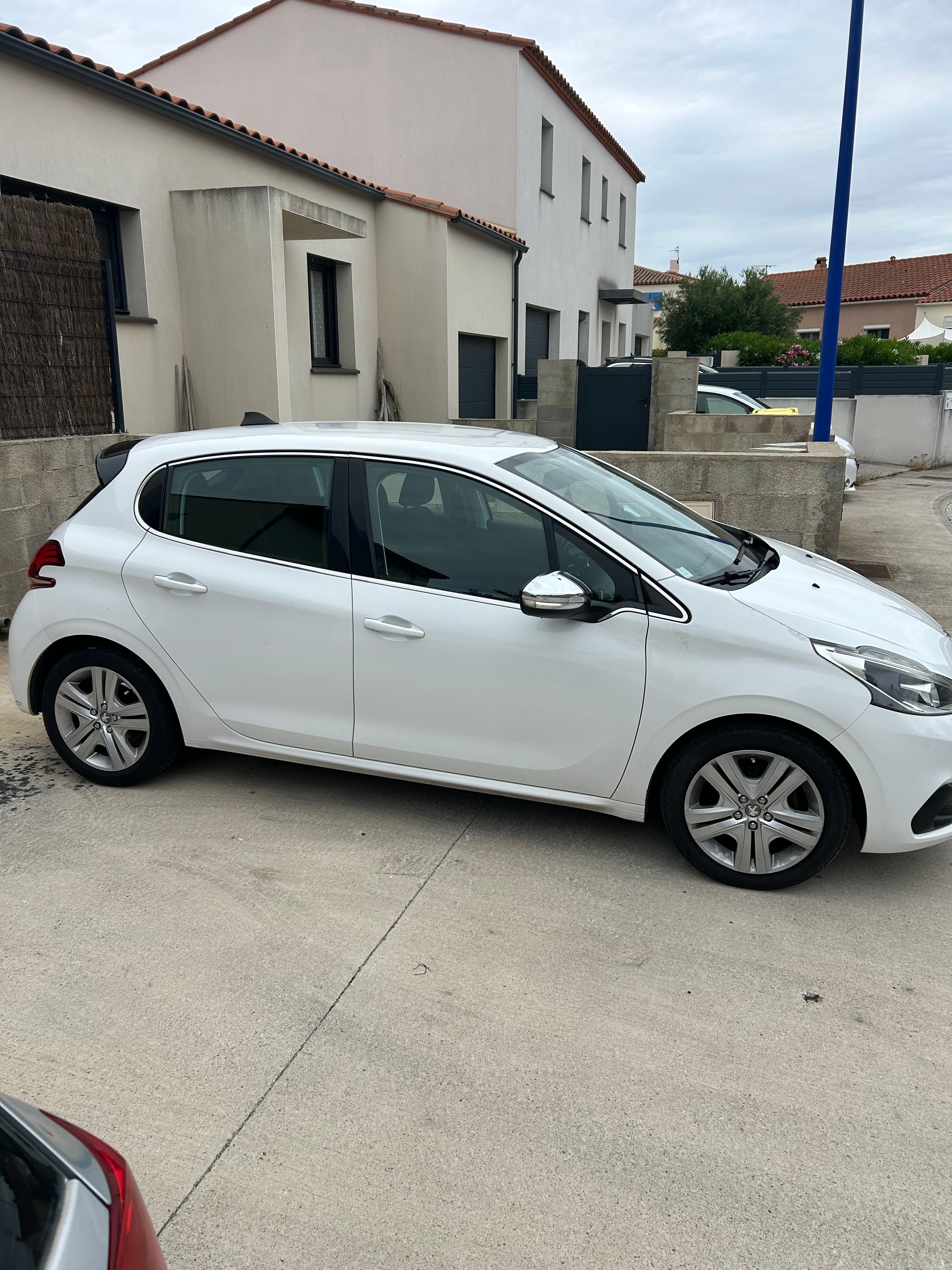 Peugeot 208 avec Climatisation